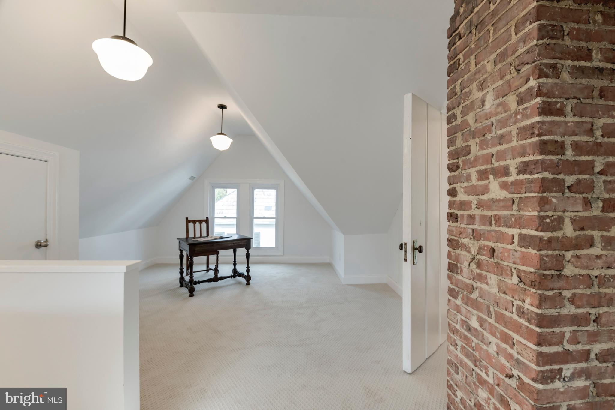 MURRAY HILL - Residential