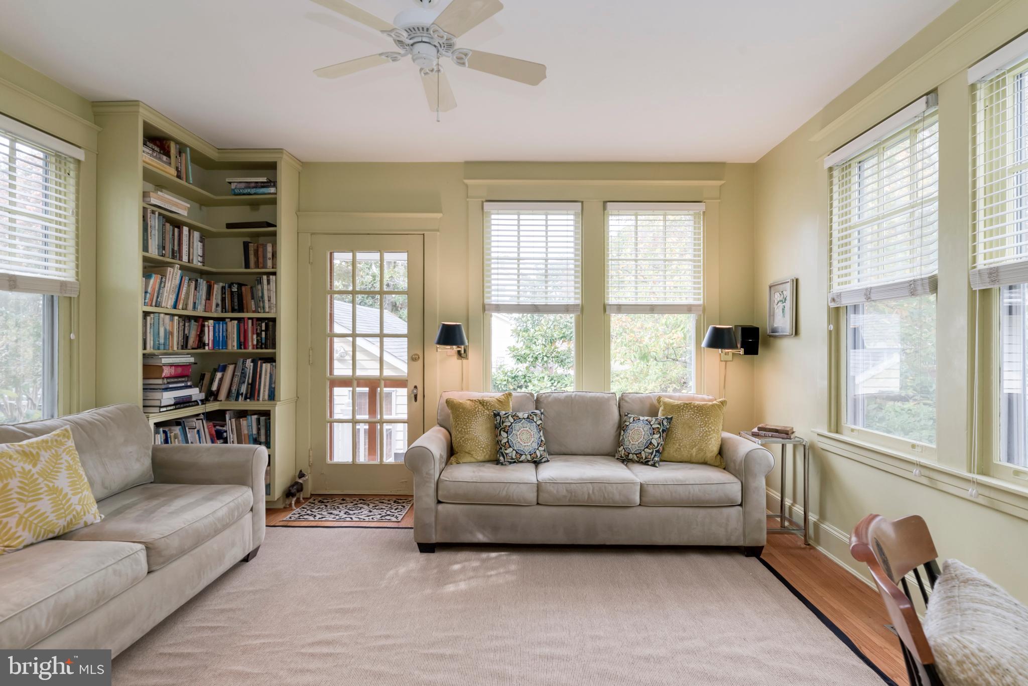 MURRAY HILL - Residential