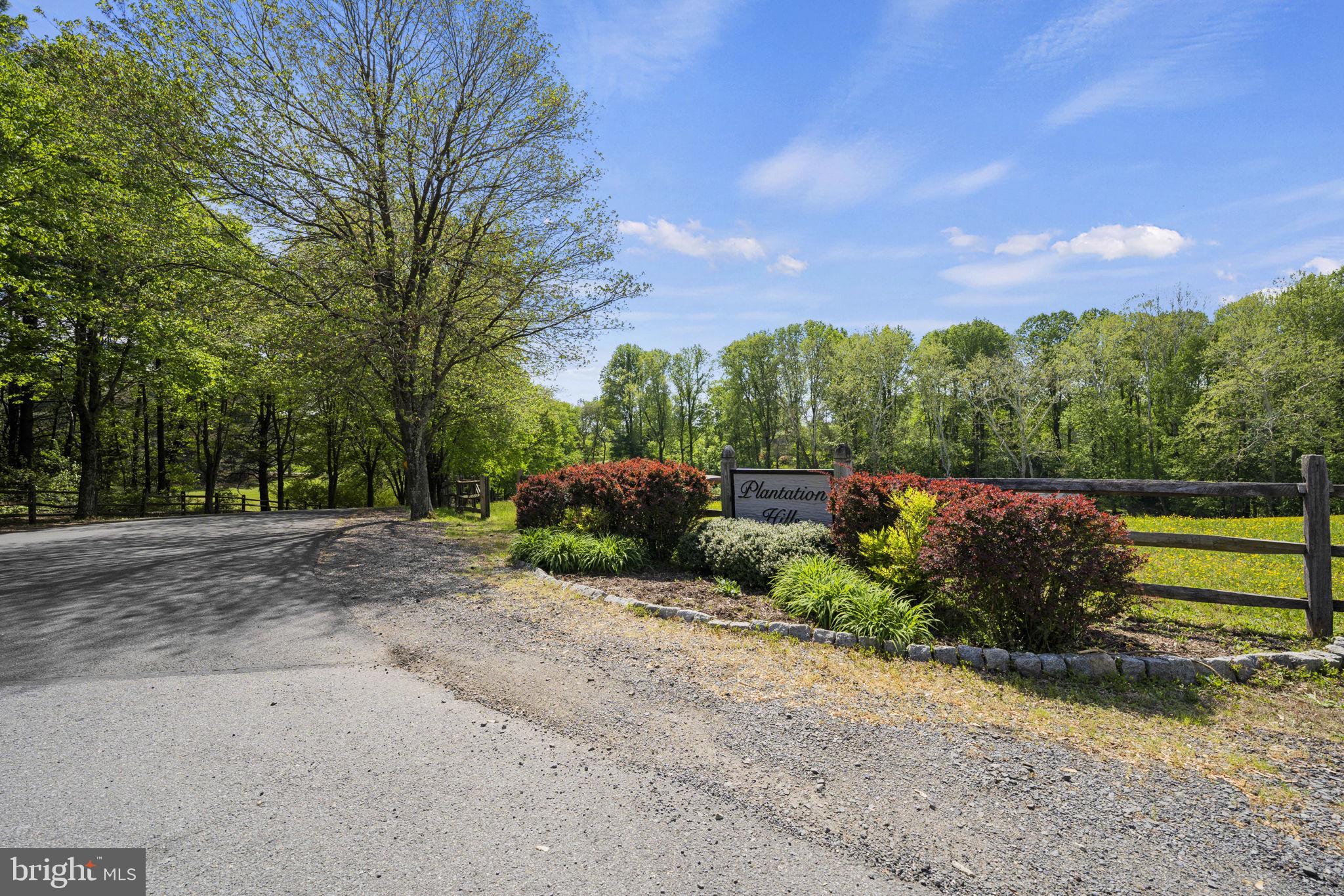 PLANTATION HILLS - Residential