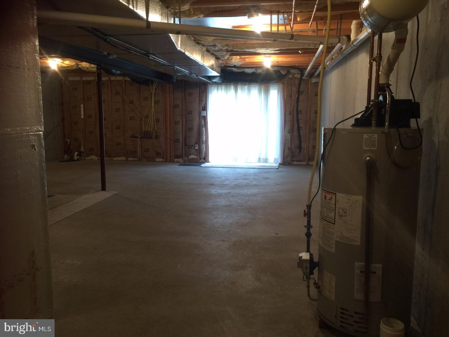 DEERFIELD VILLAGE - Residential Lease