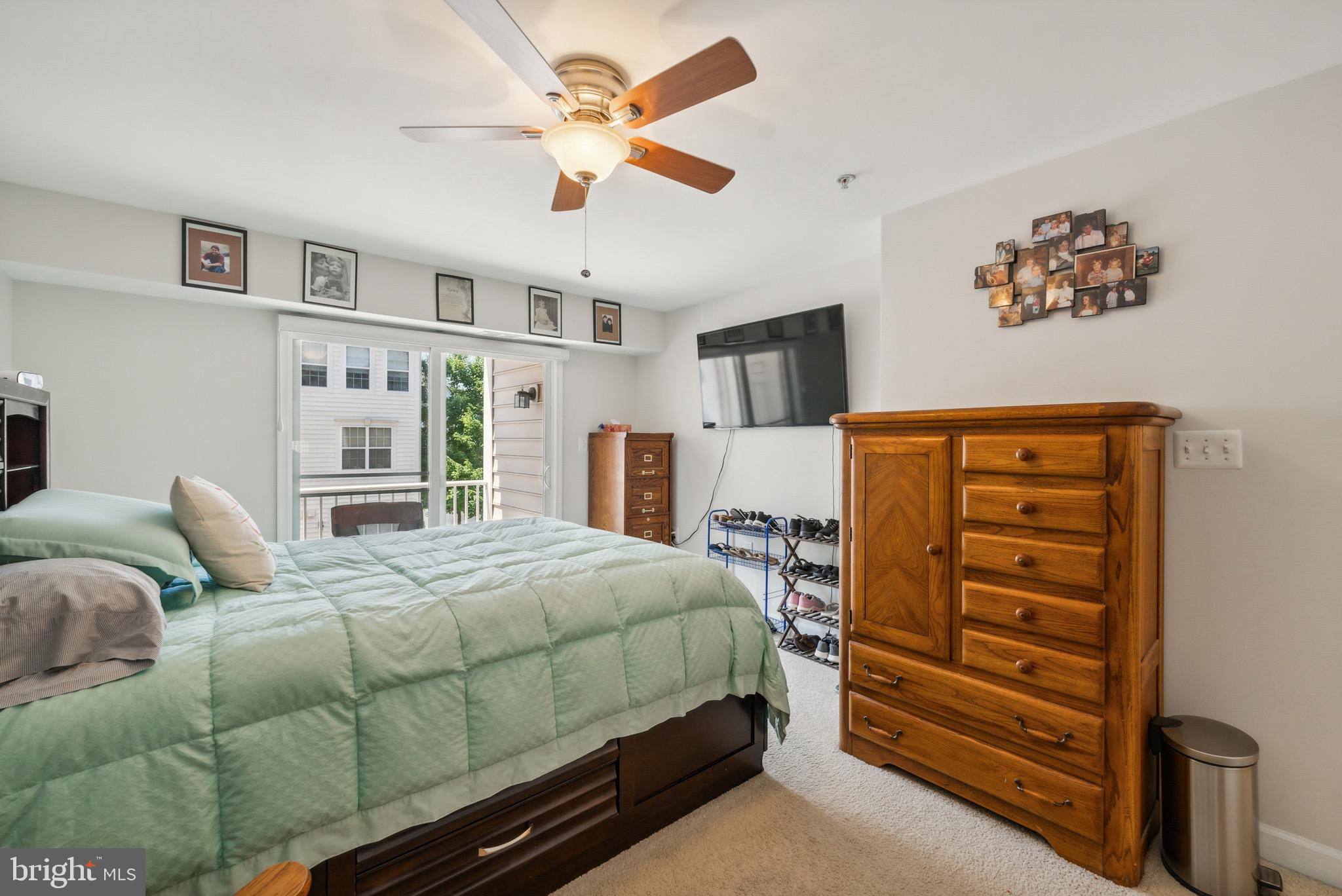 CENTREVILLE CROSSING - Residential Lease