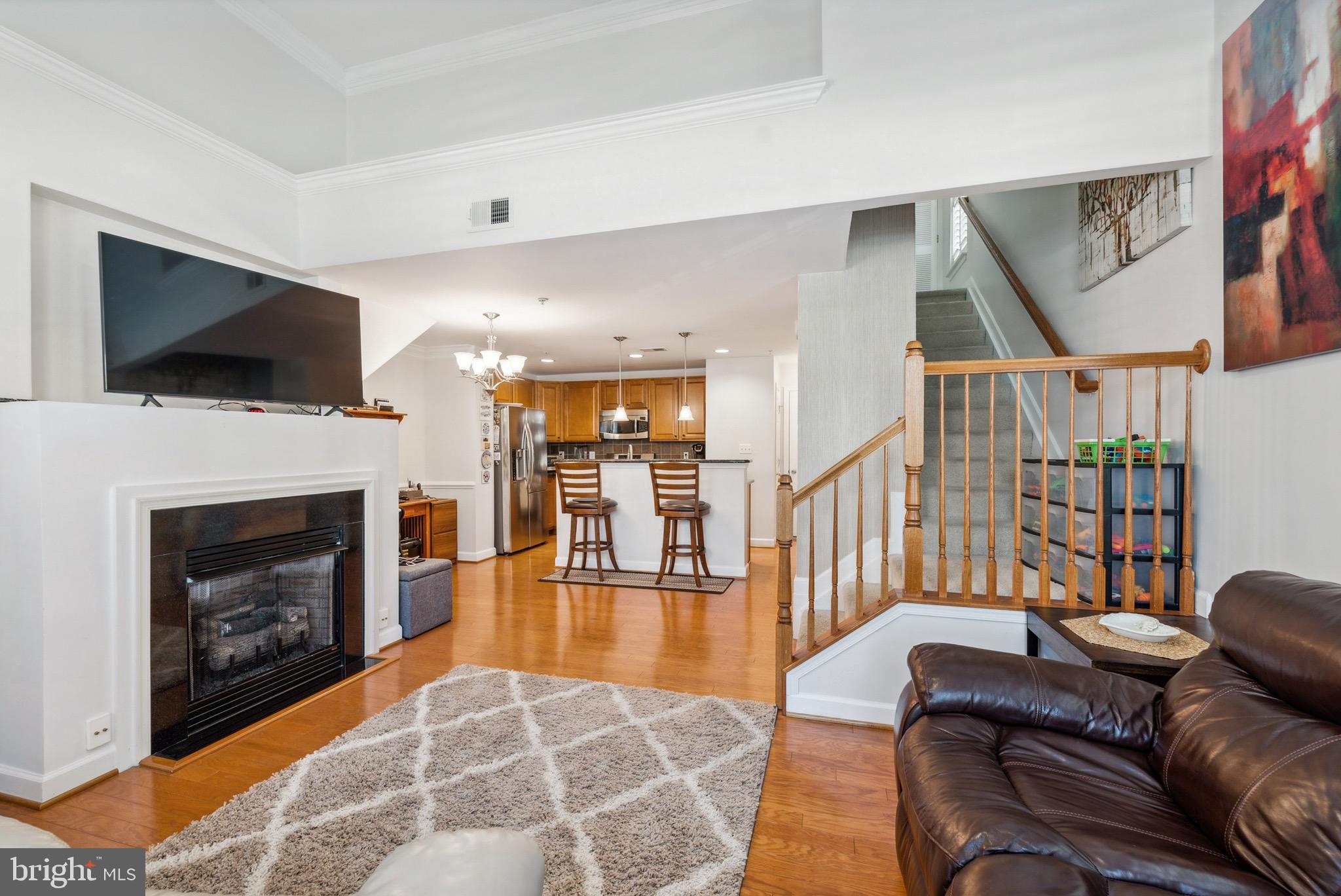 CENTREVILLE CROSSING - Residential Lease