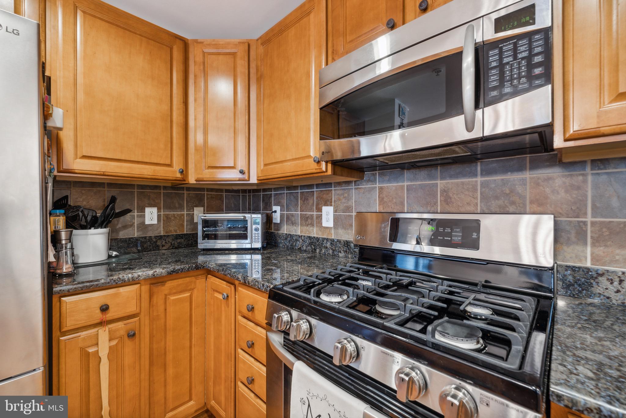 CENTREVILLE CROSSING - Residential Lease