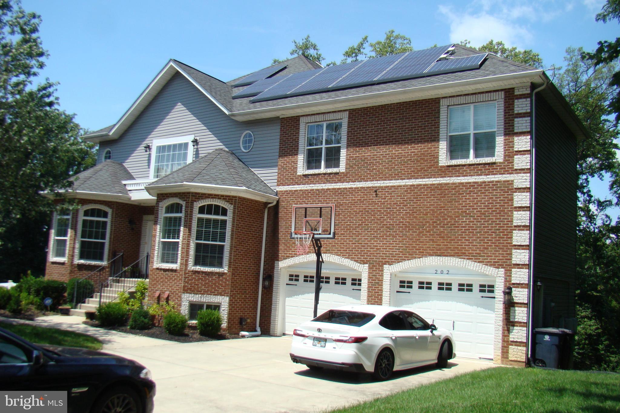 202 BONHILL DRIVE