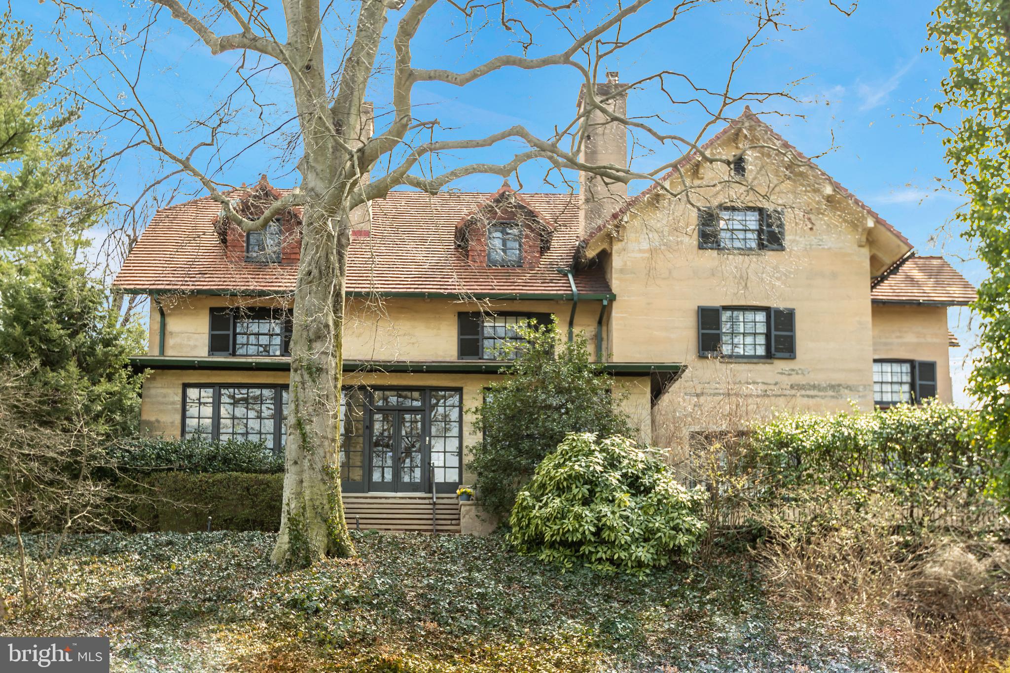 ROLAND PARK - Residential