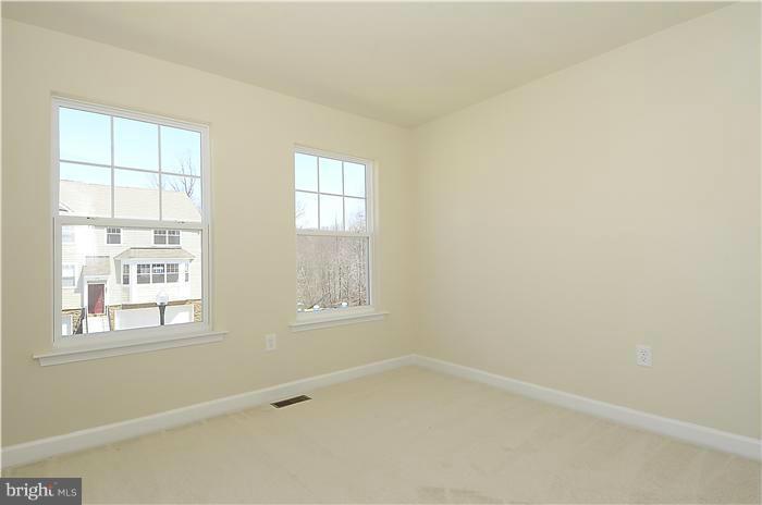 OAK TREE LANDING - Residential