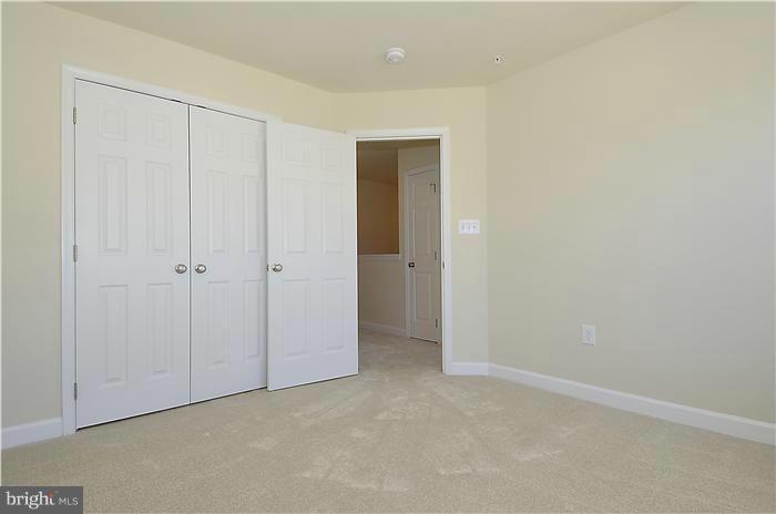 OAK TREE LANDING - Residential