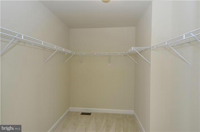 OAK TREE LANDING - Residential