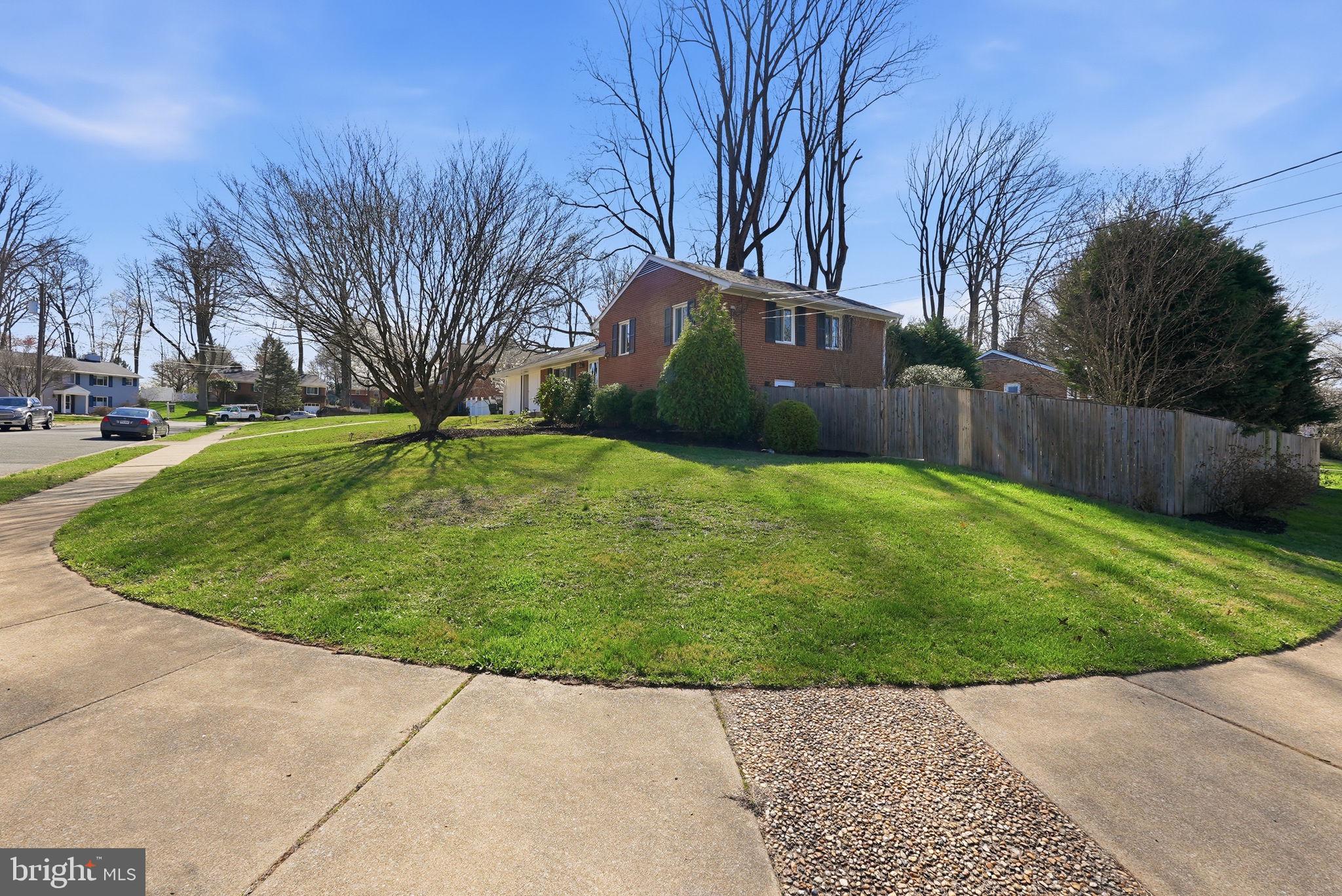 NORTH SPRINGFIELD - Residential