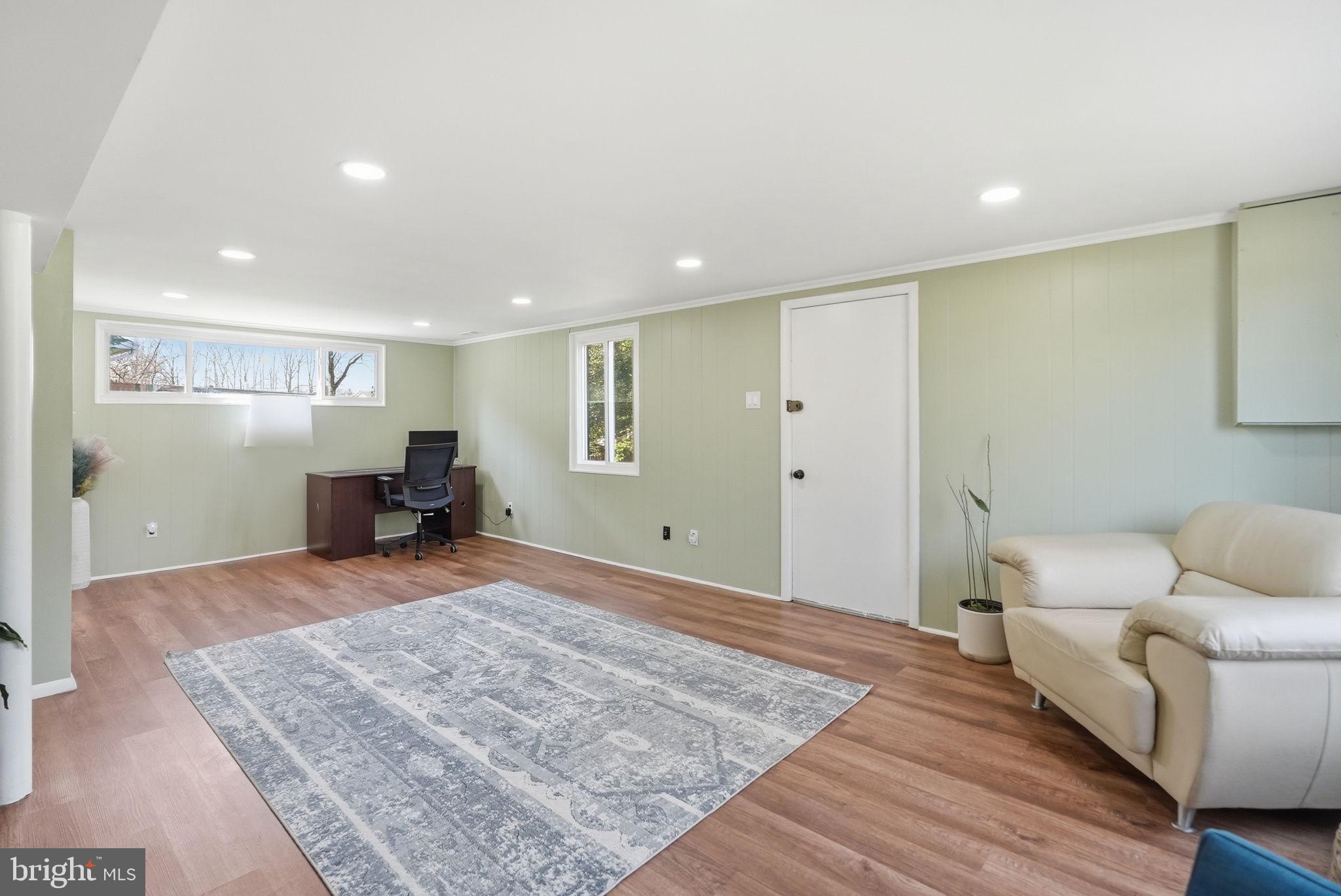 NORTH SPRINGFIELD - Residential