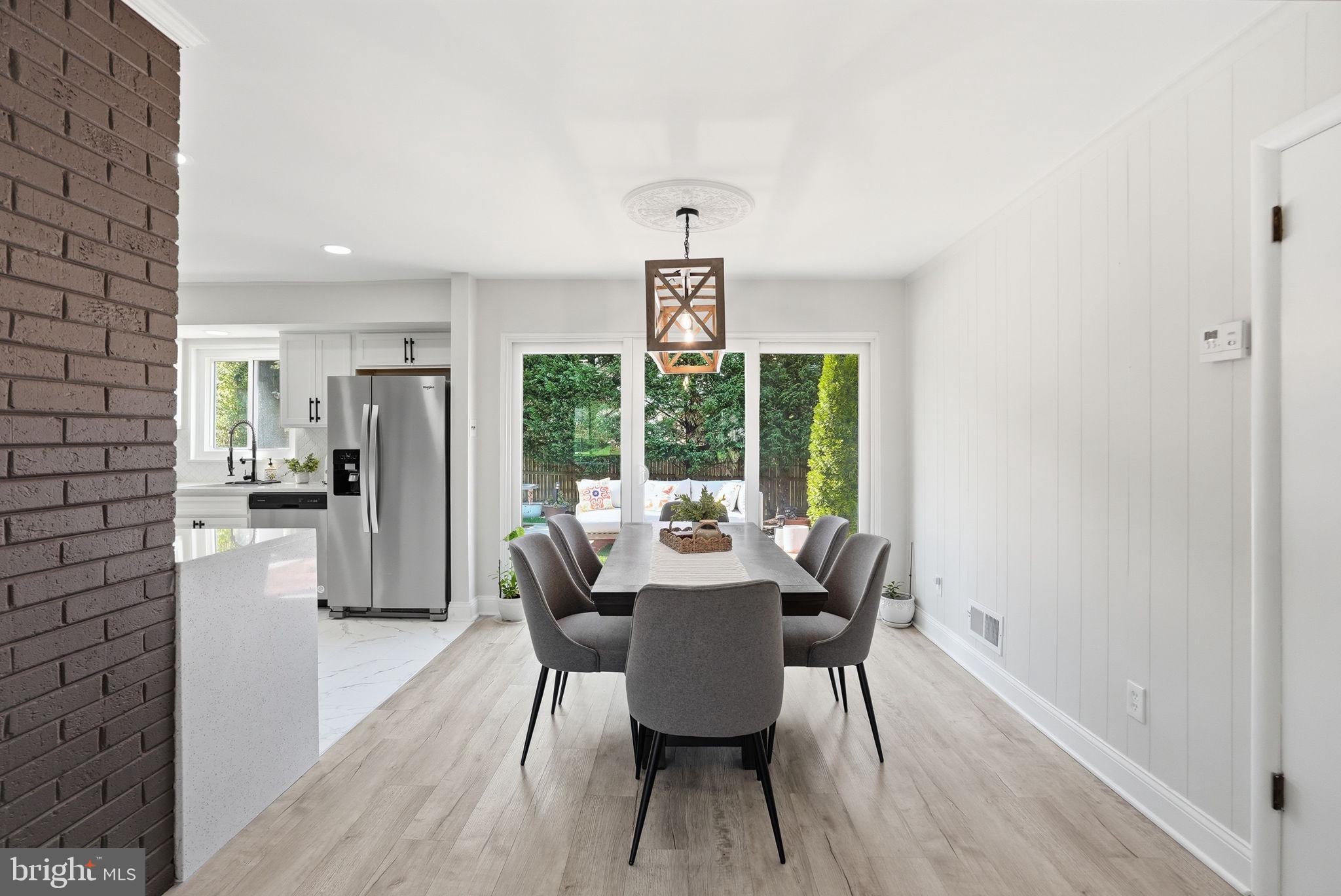 NORTH SPRINGFIELD - Residential