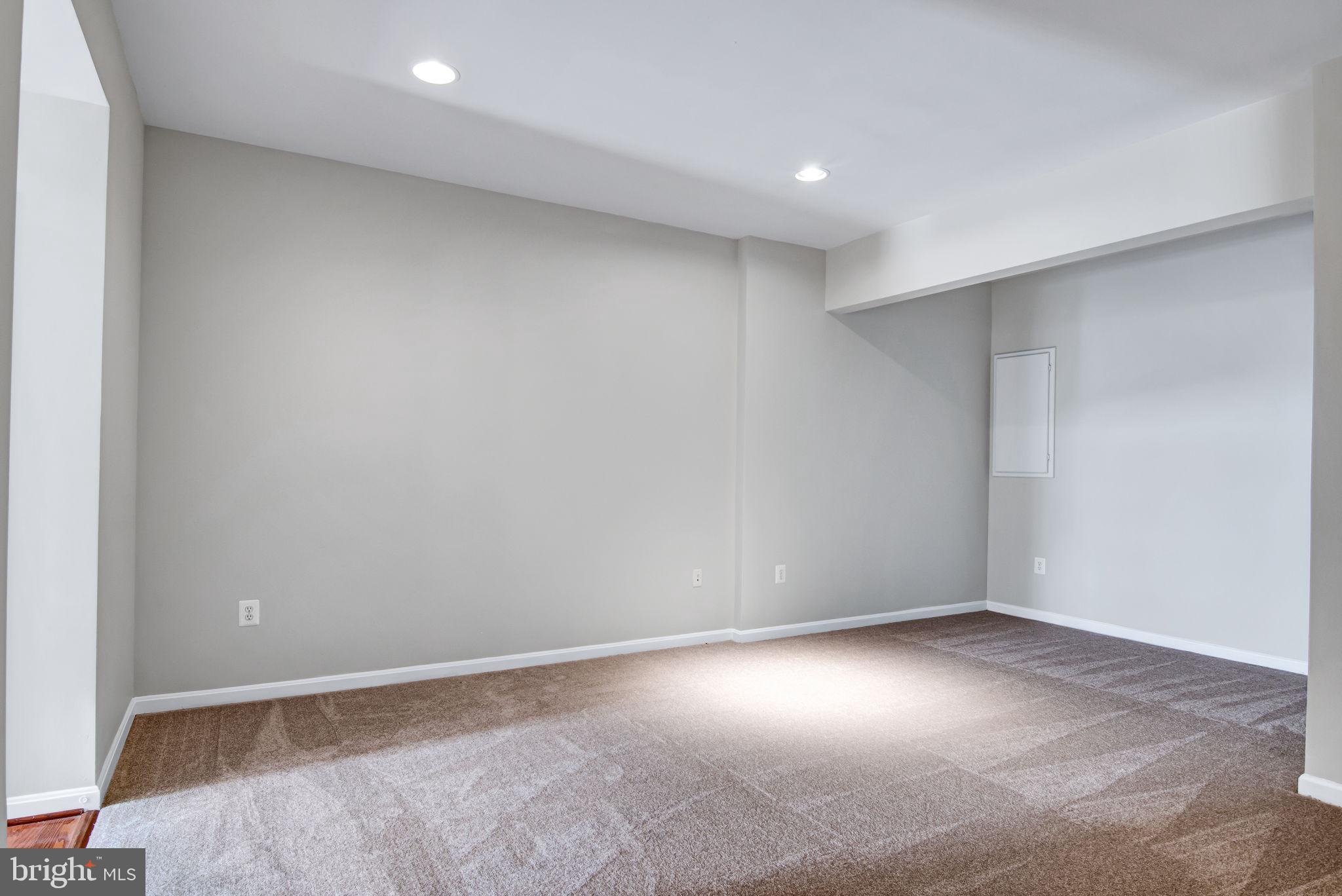 POTOMAC STATION - Residential