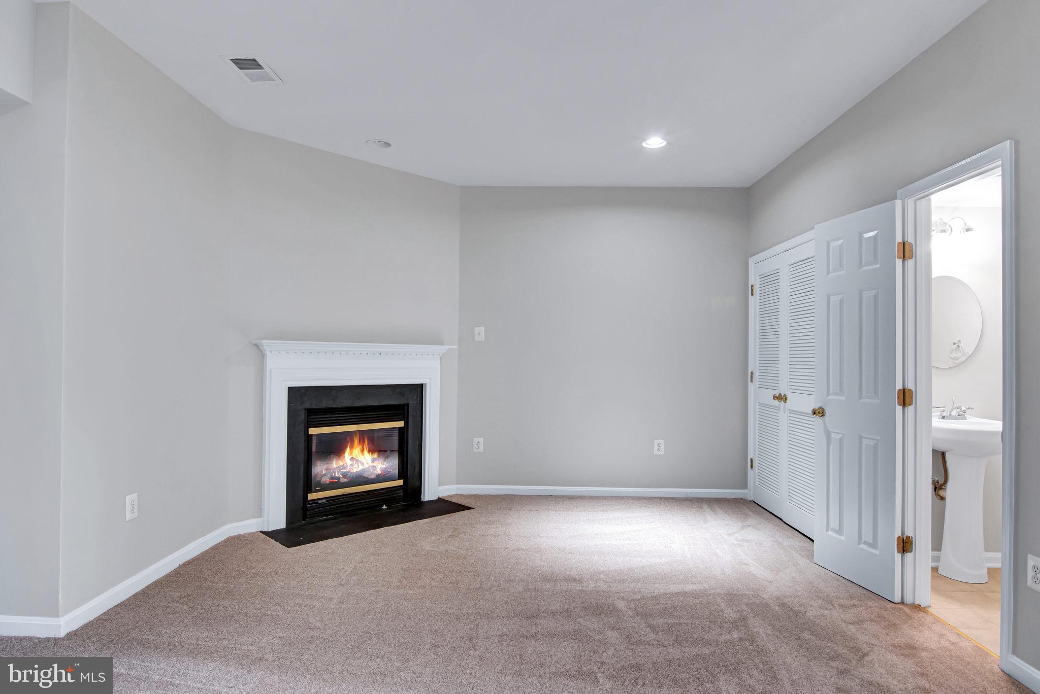 POTOMAC STATION - Residential