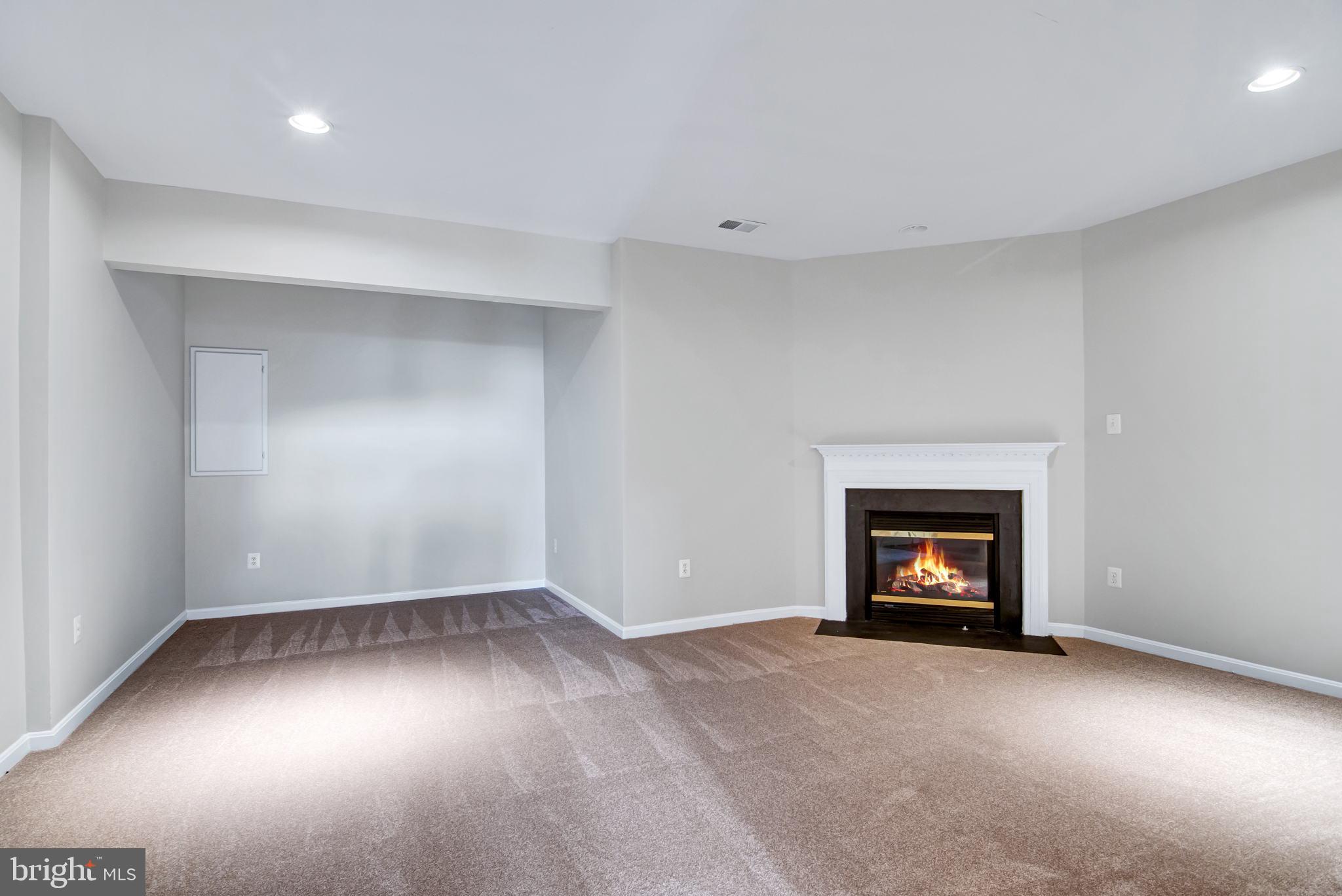 POTOMAC STATION - Residential