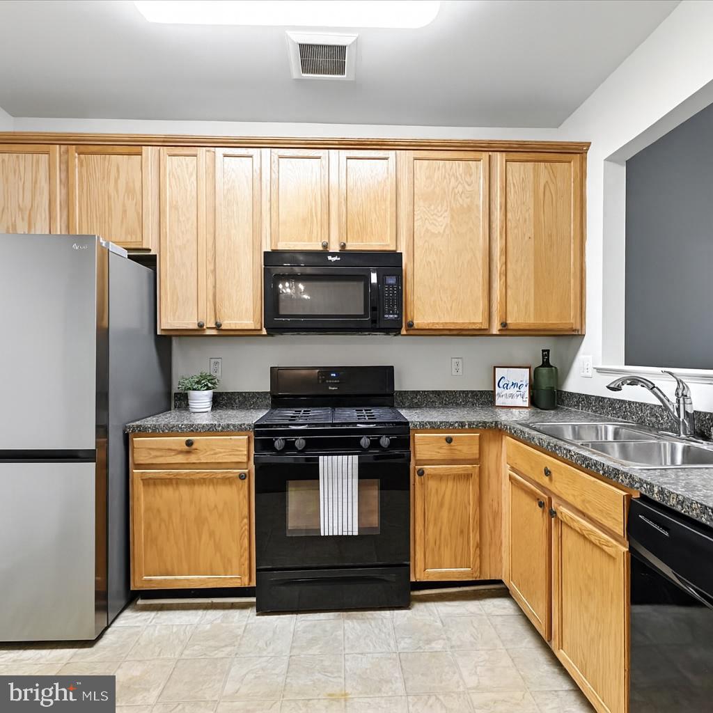 GATHERINGS AT ELLICOTT MILLS - Residential