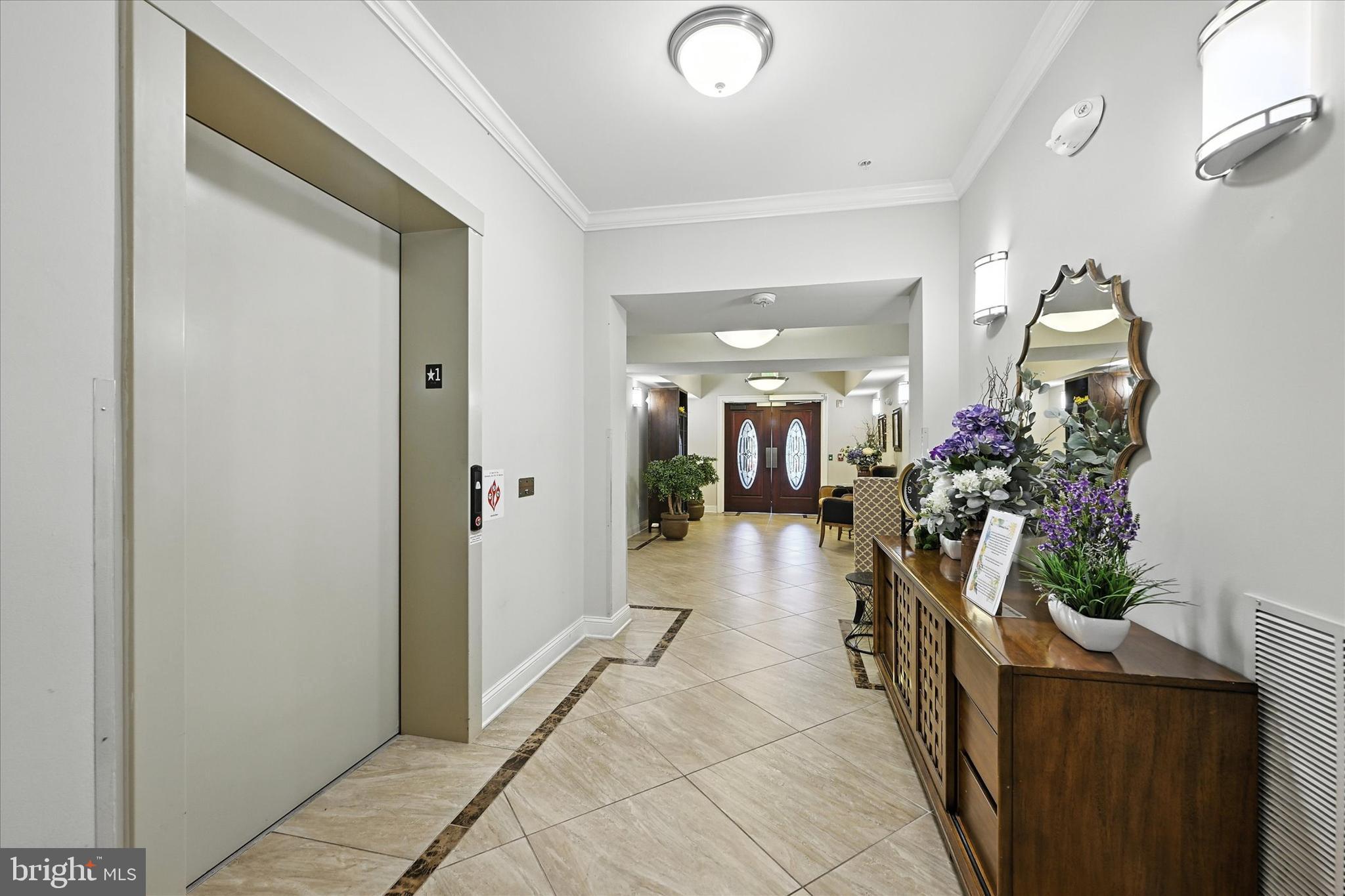 3011 DEXTER DRIVE 104