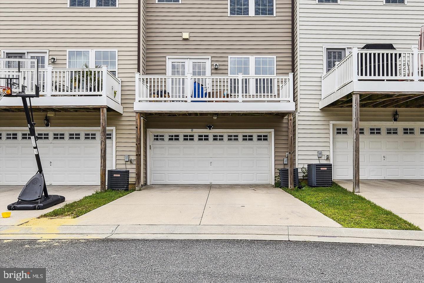 BALLARD GREEN - Residential Lease