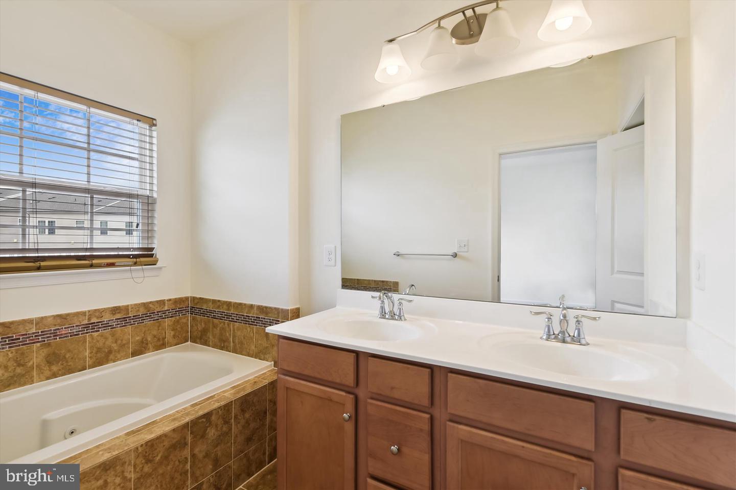 BALLARD GREEN - Residential Lease