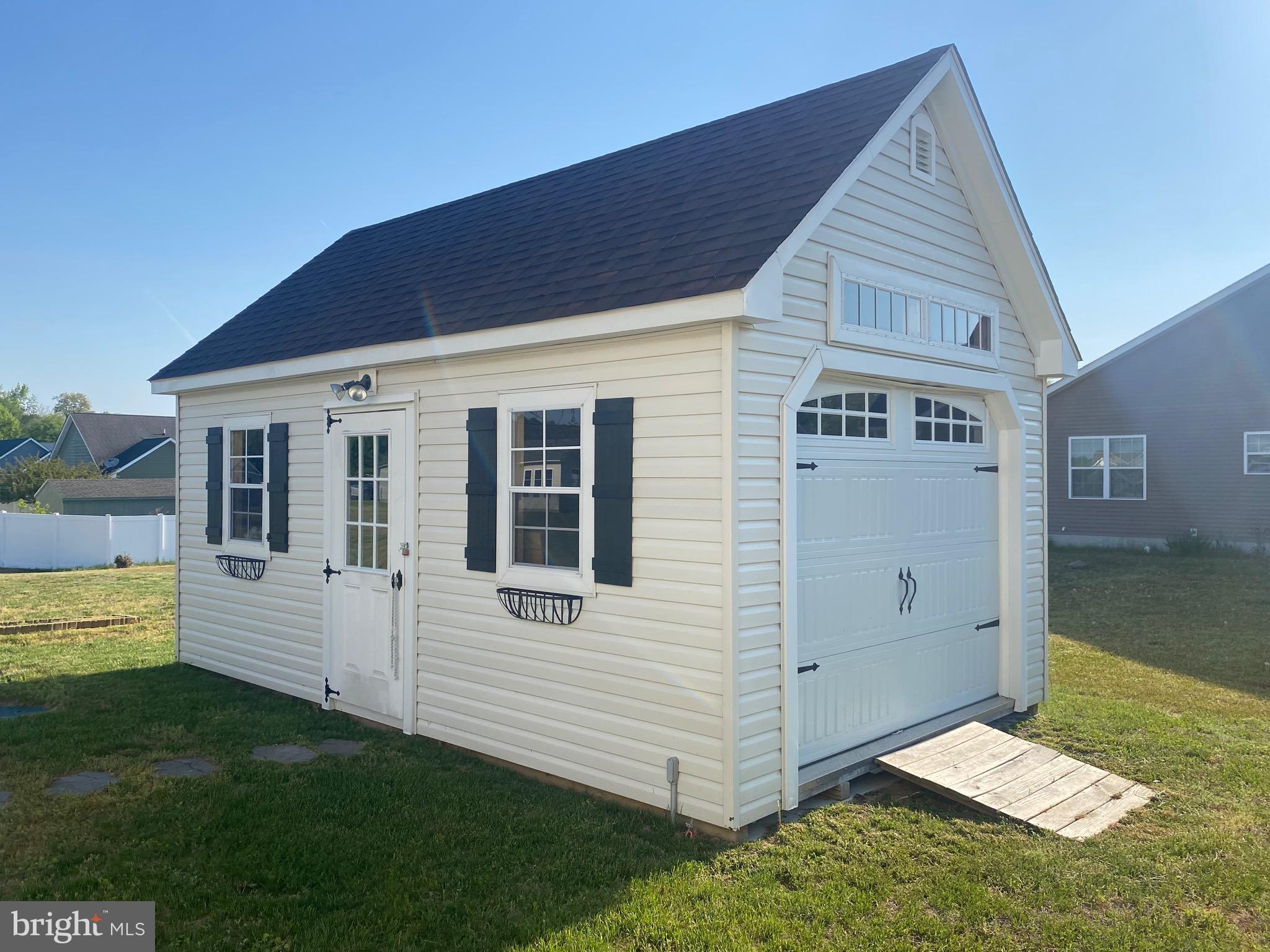 ABBOTTS POND ACRES - Residential