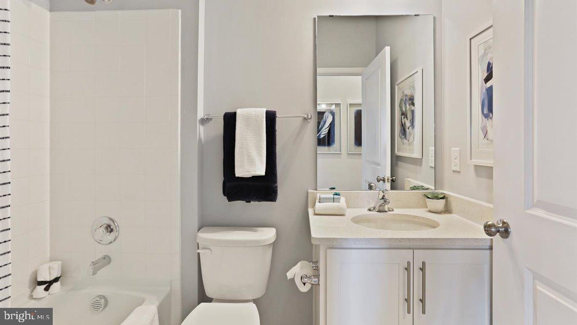 AQUIA OVERLOOK - Residential