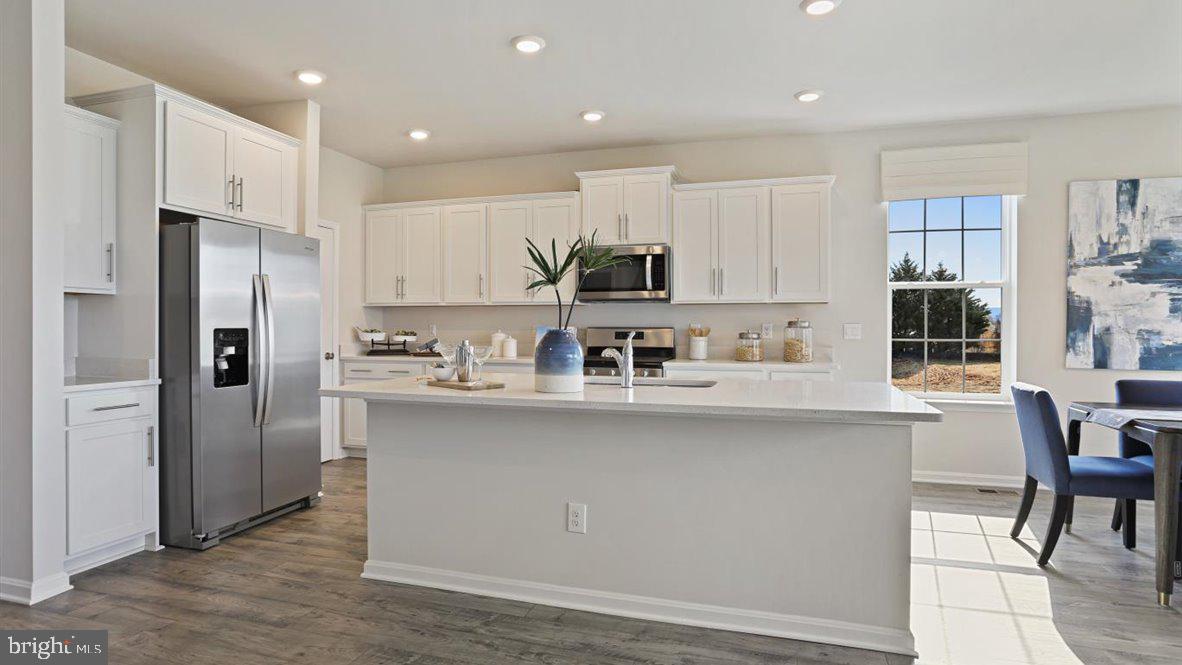 AQUIA OVERLOOK - Residential