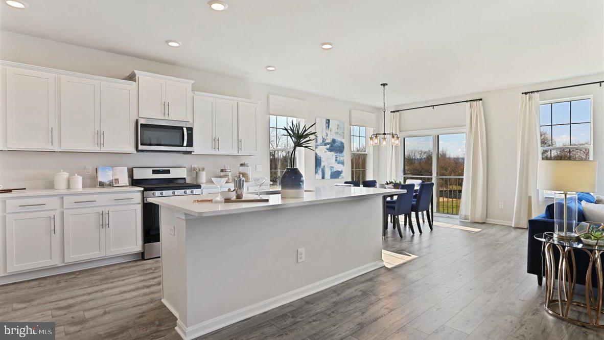 AQUIA OVERLOOK - Residential