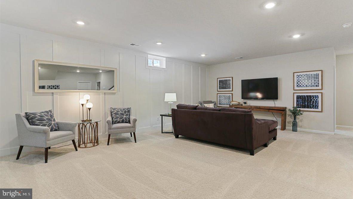 AQUIA OVERLOOK - Residential