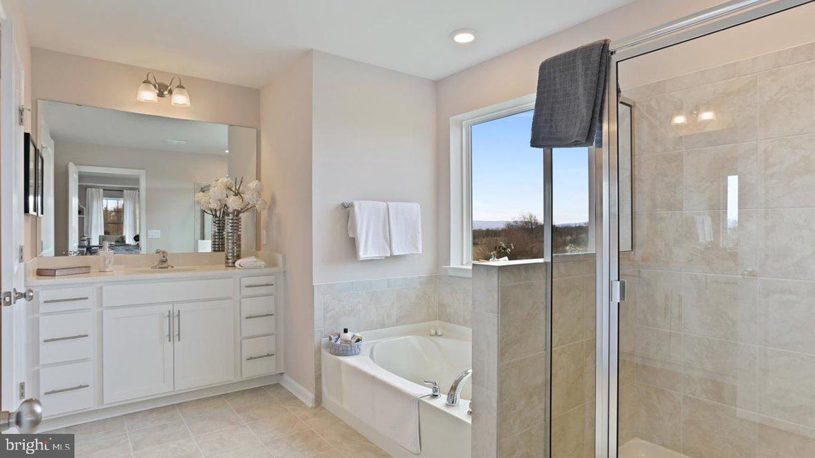 AQUIA OVERLOOK - Residential