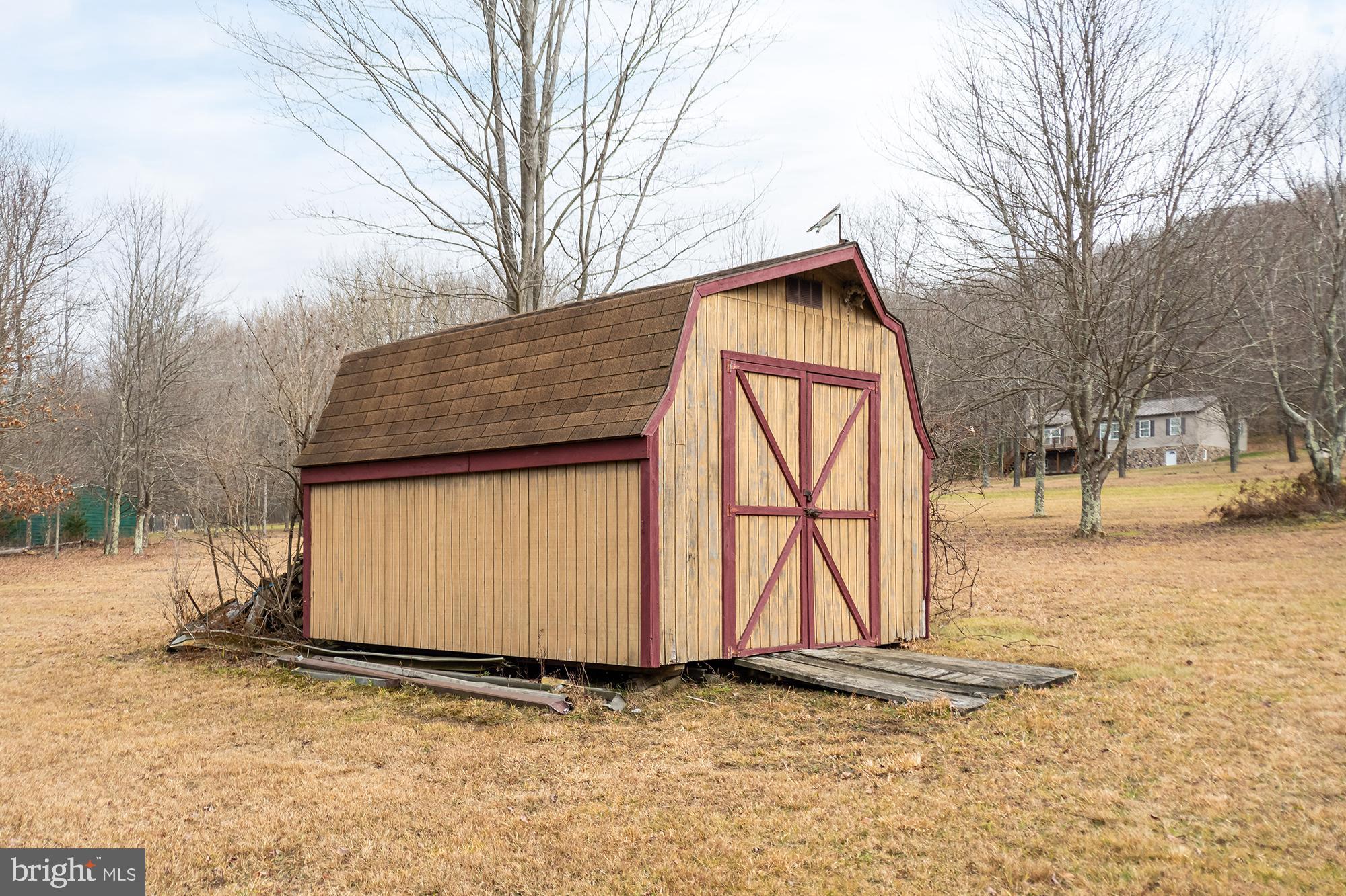 HIGHLANDS OF BEAR CREEK - Residential