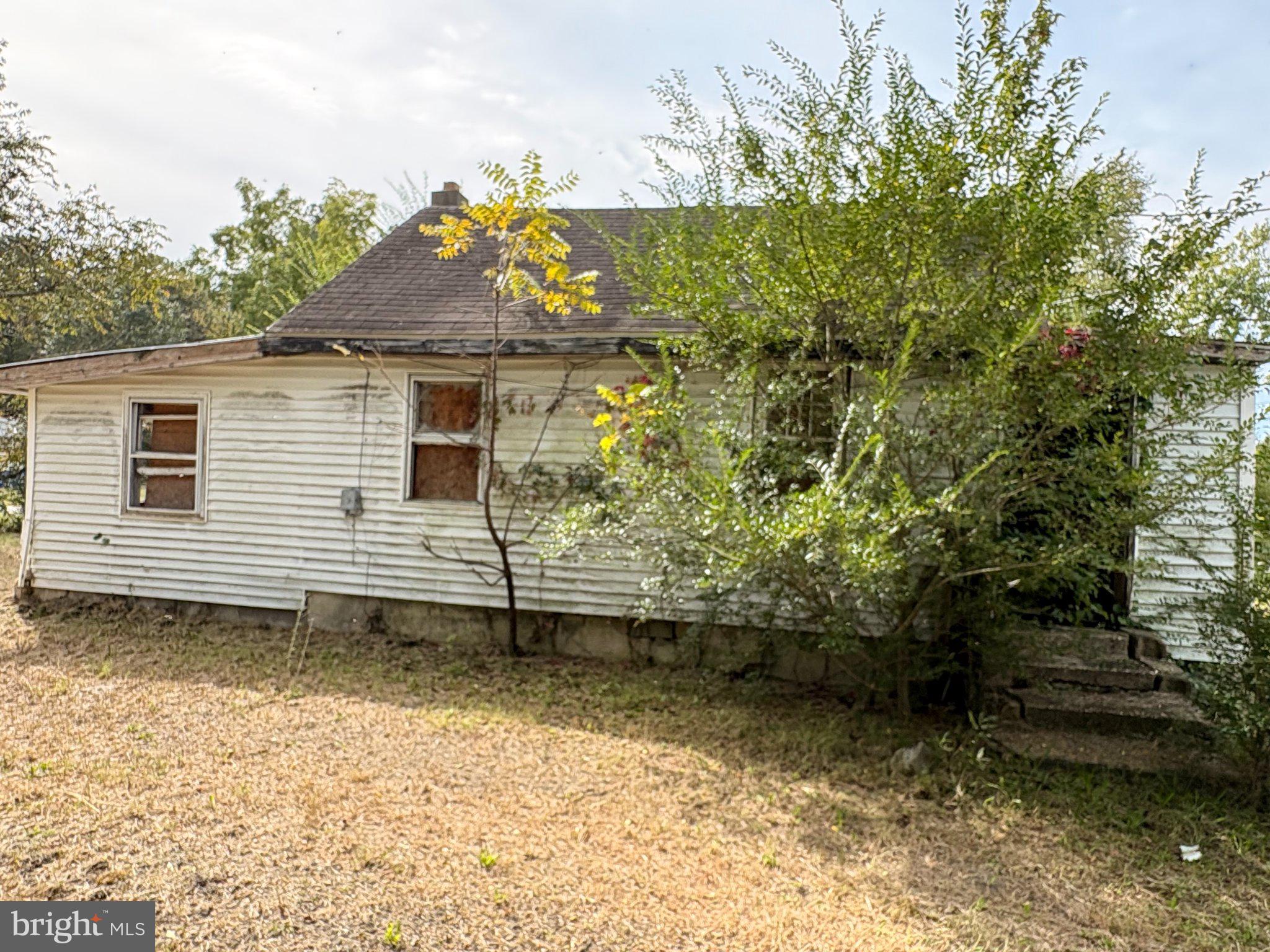 12261 CAMELLIA LANE