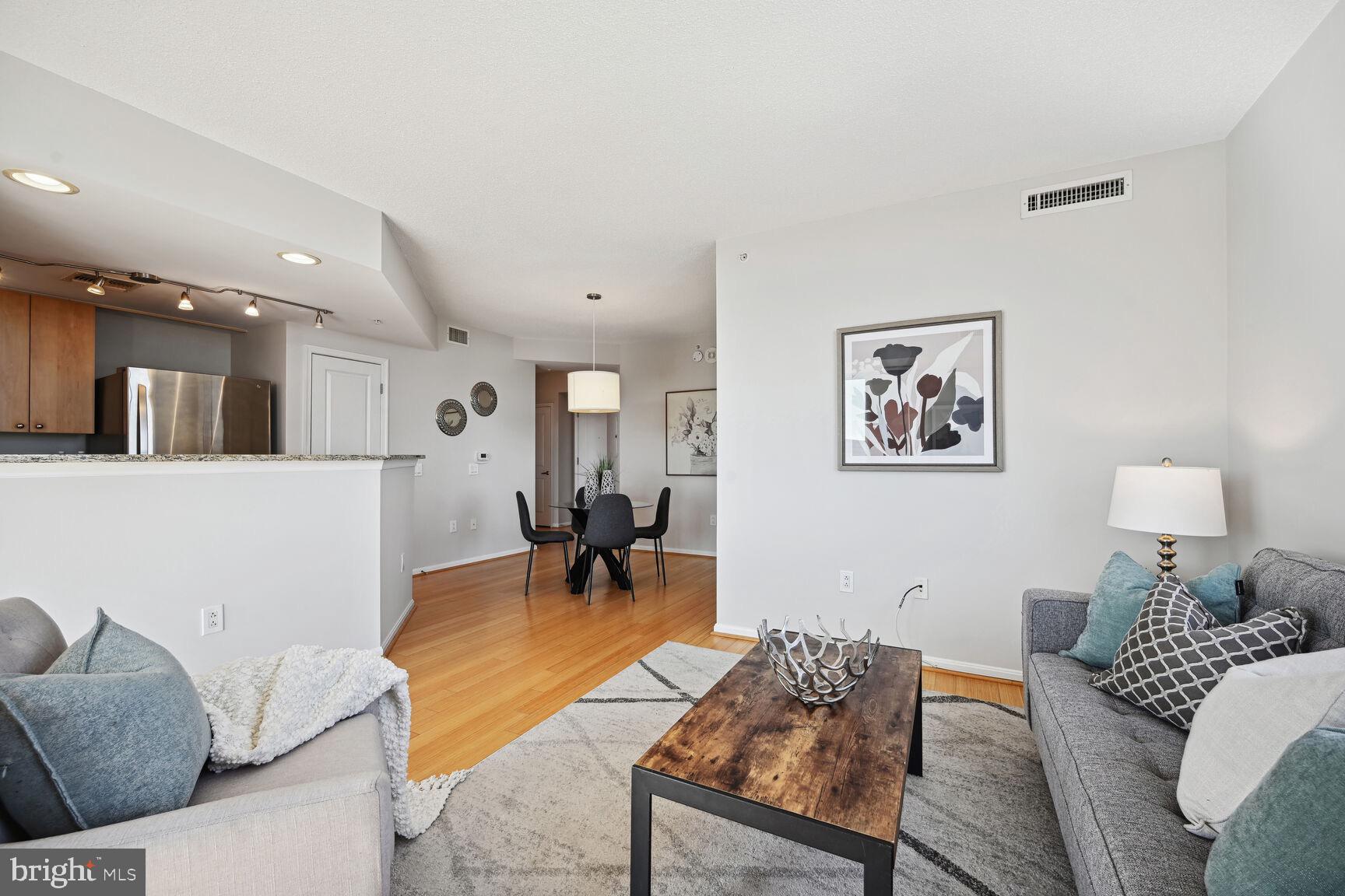 SILVER SPRING - Residential