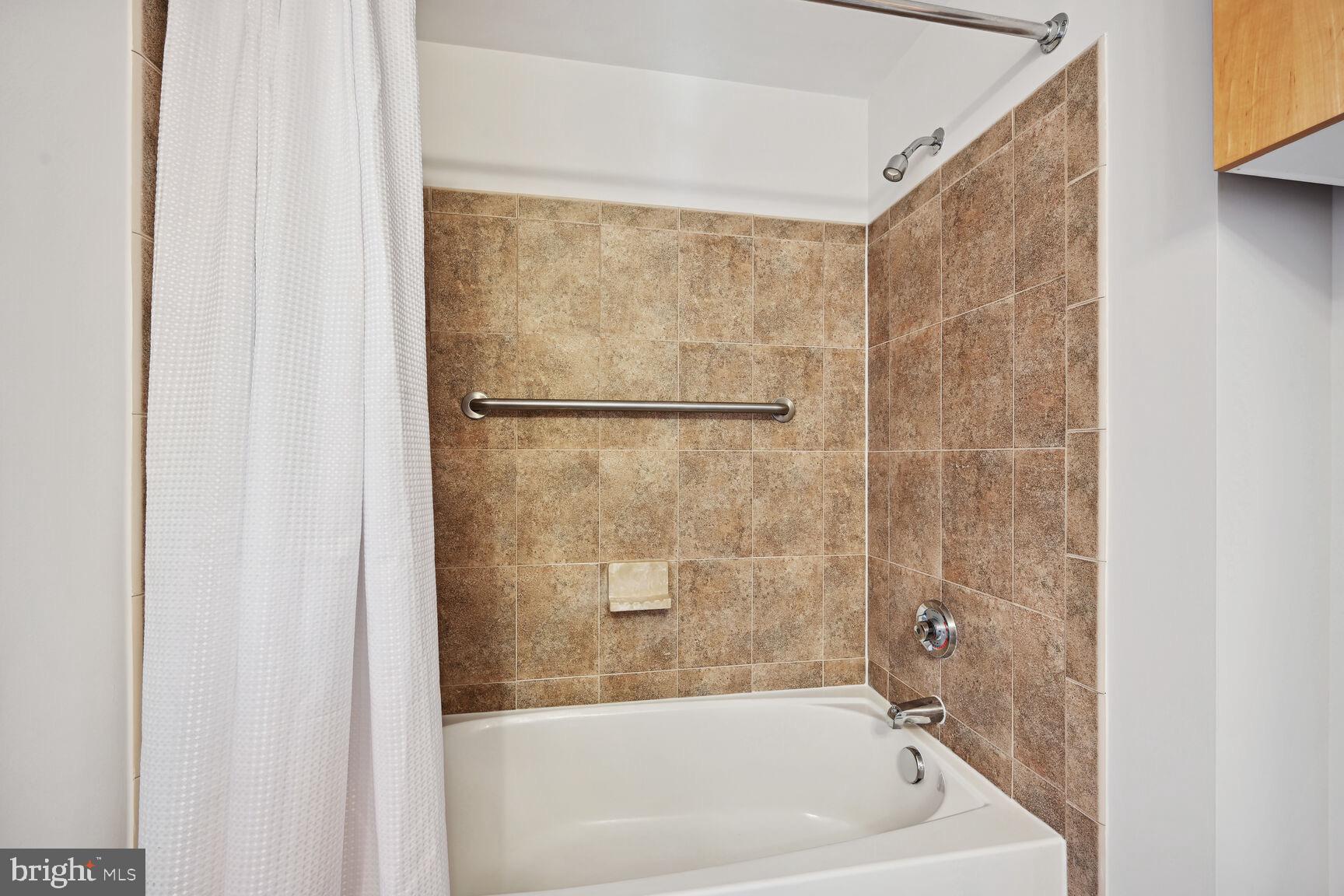 SILVER SPRING - Residential