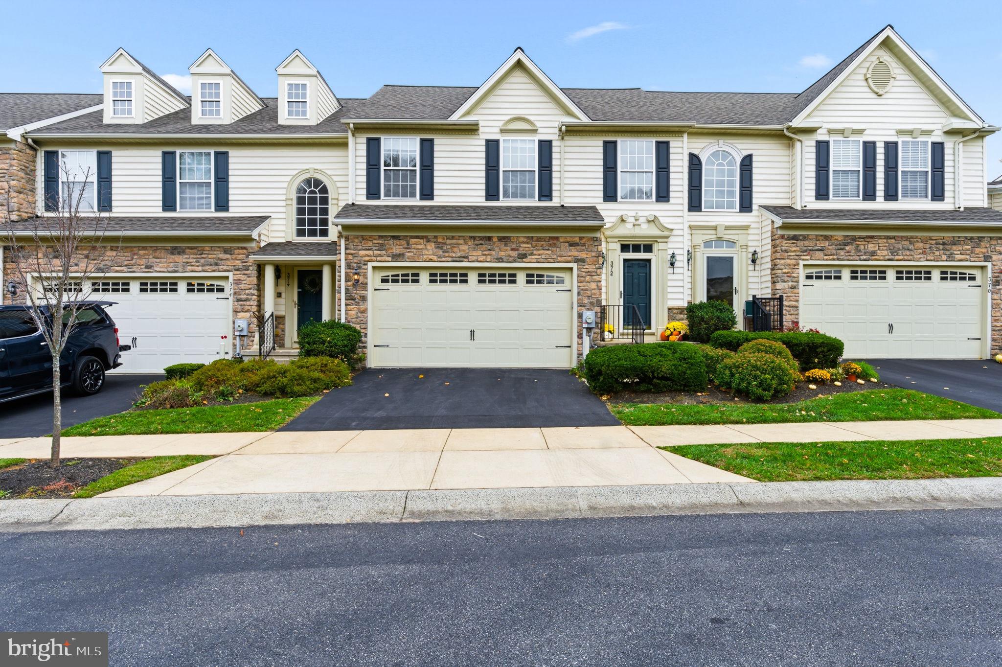 372 CASSELL COURT 372