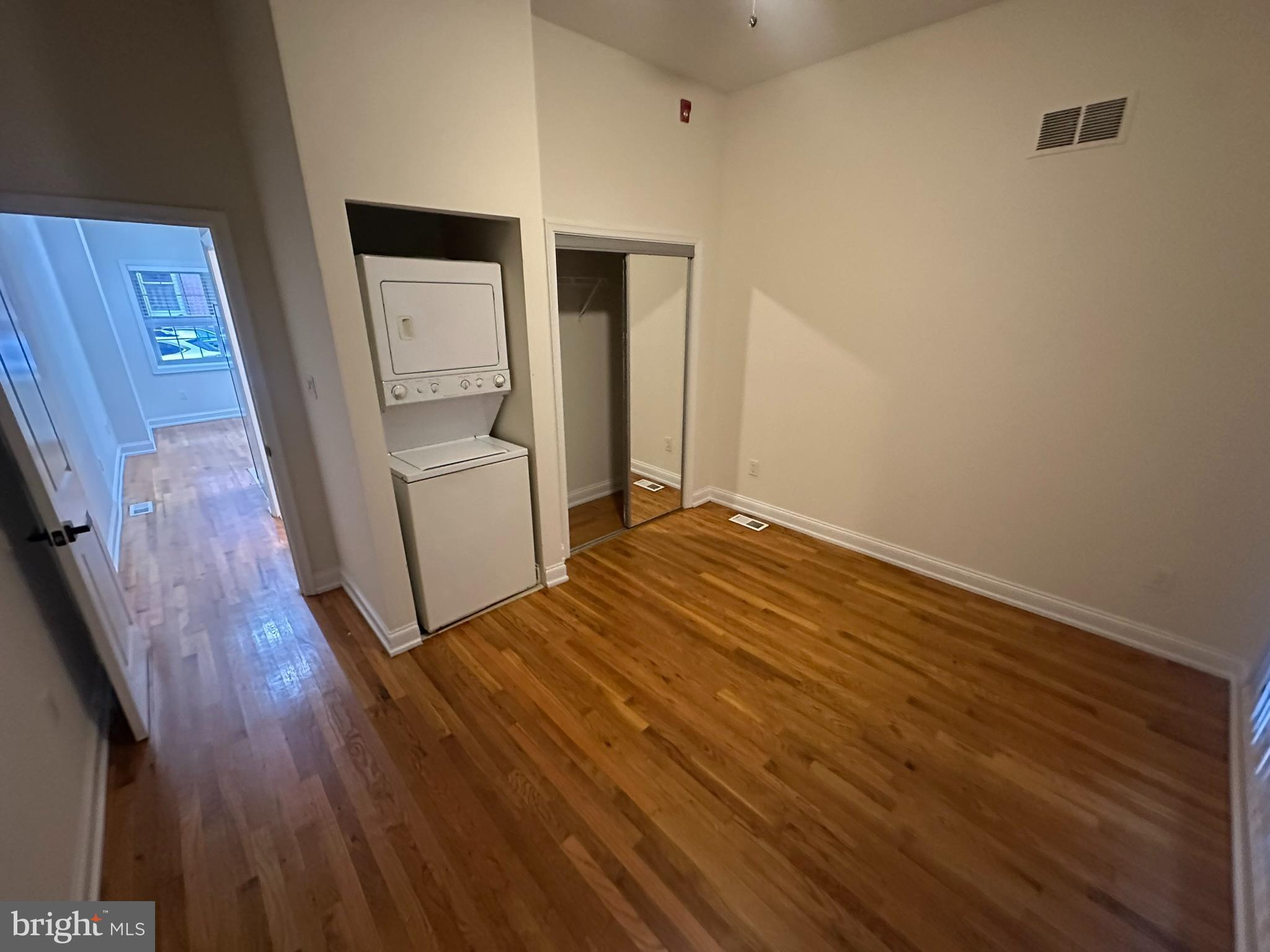 627 S 10TH STREET 1ST FLOOR