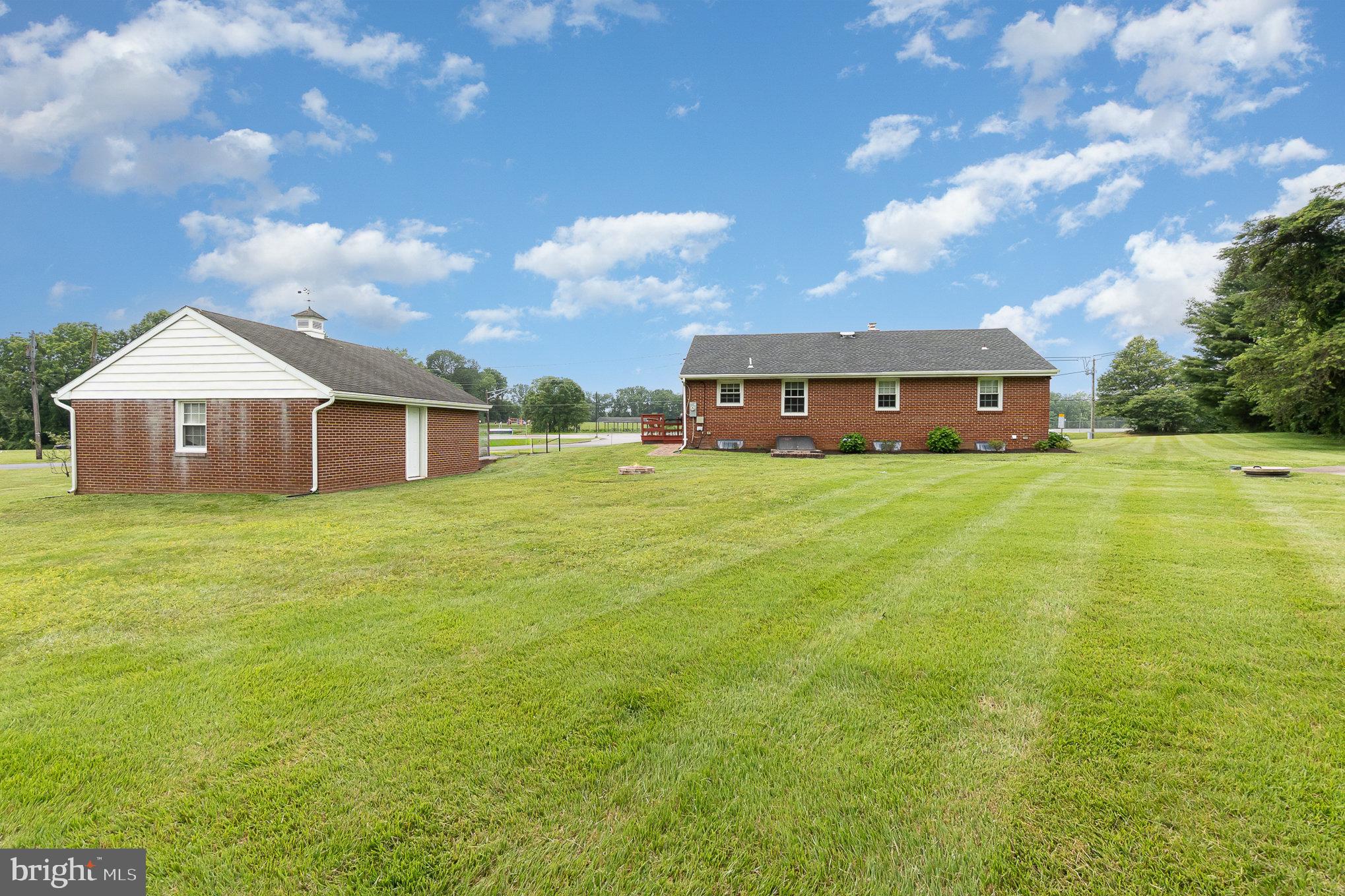 PLEASANT HILLS - Residential