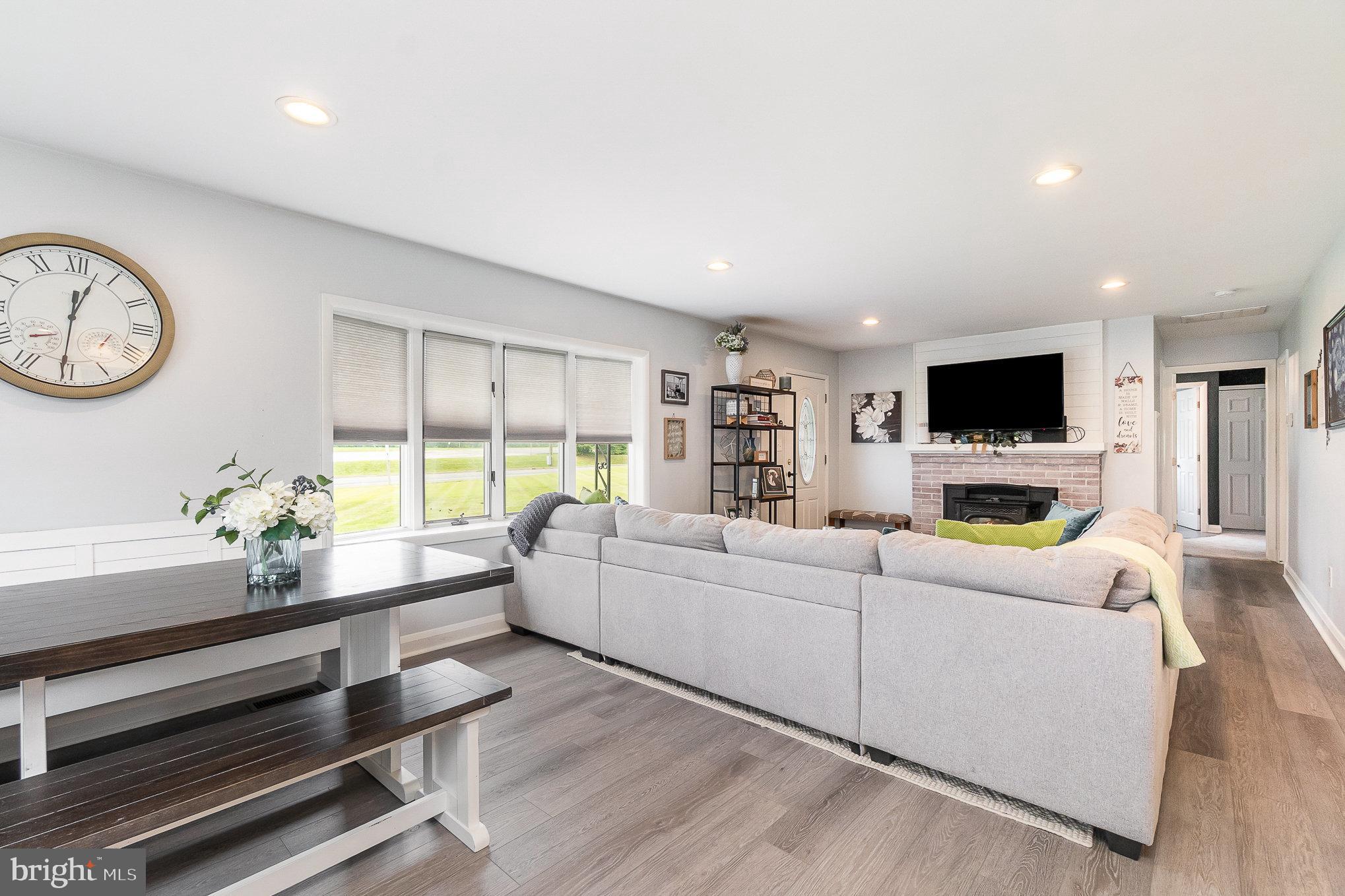 PLEASANT HILLS - Residential