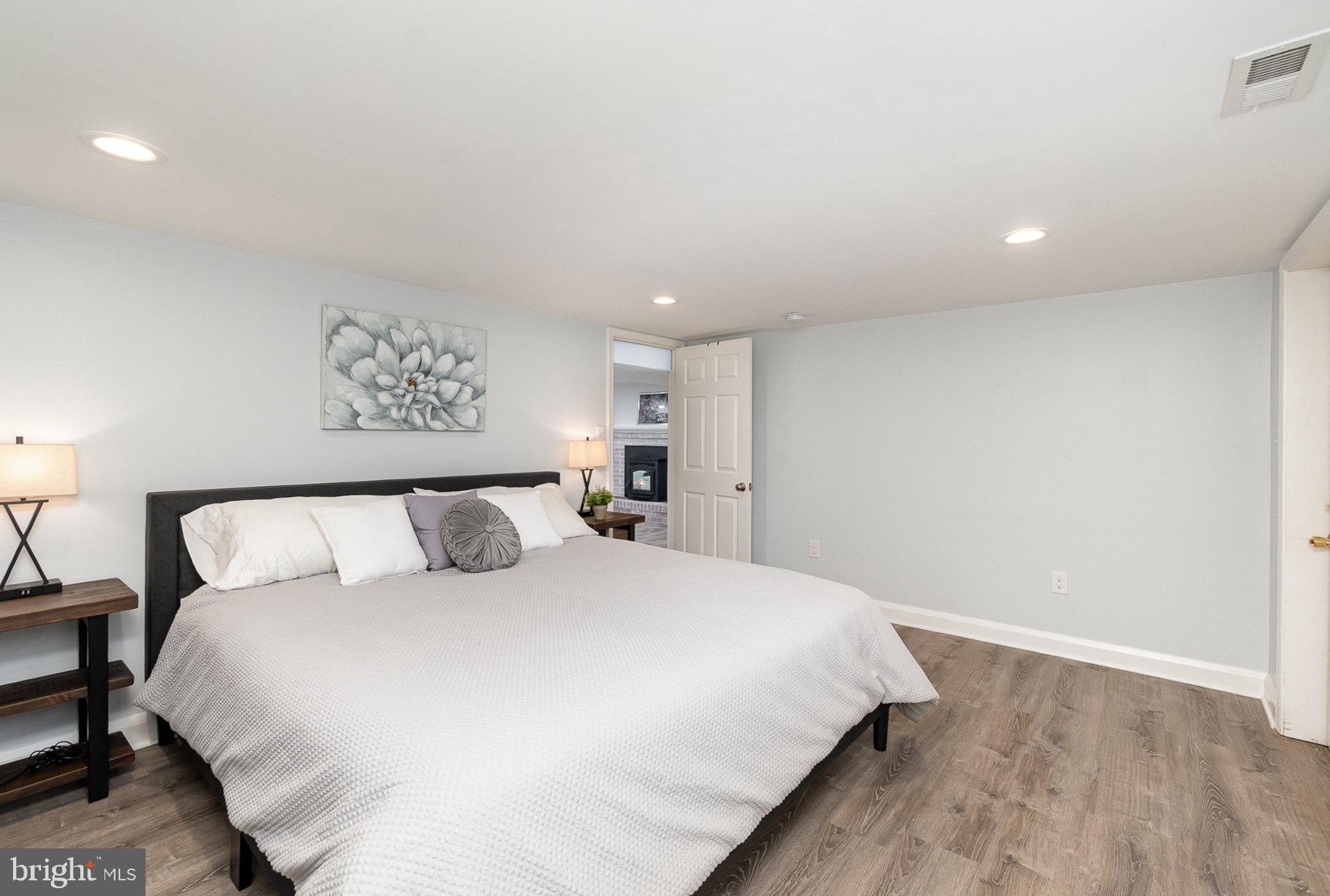 PLEASANT HILLS - Residential