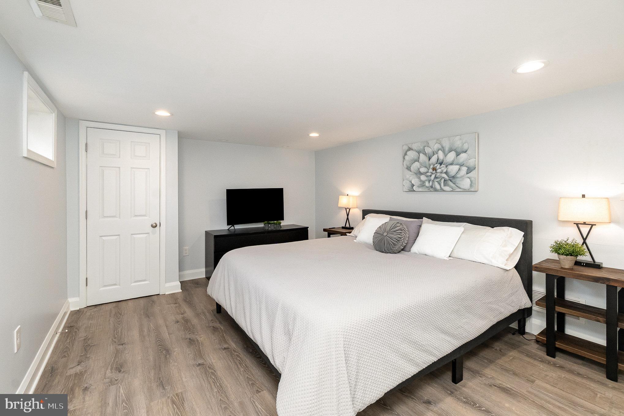 PLEASANT HILLS - Residential