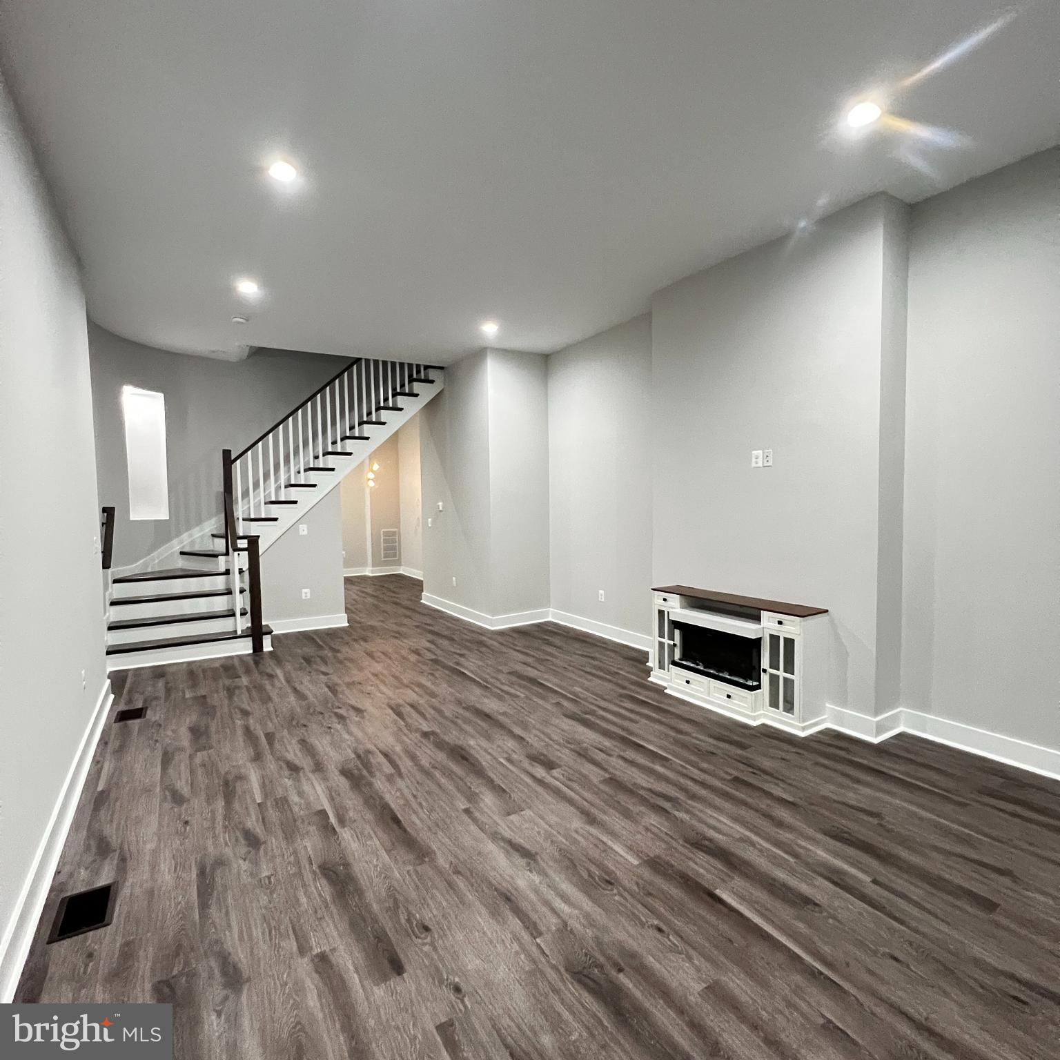 1217 W LANVALE STREET