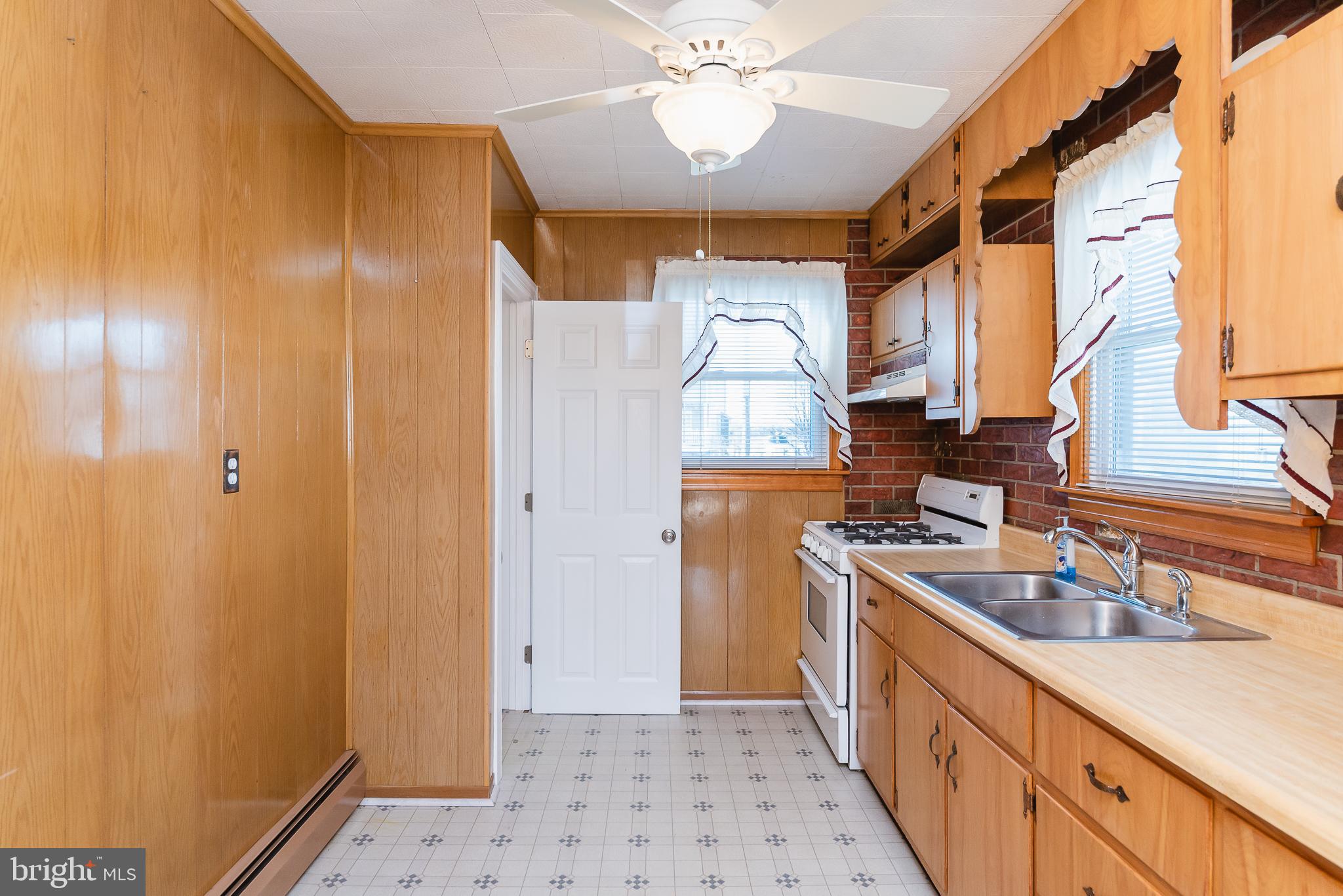 LYNCH POINT - Residential