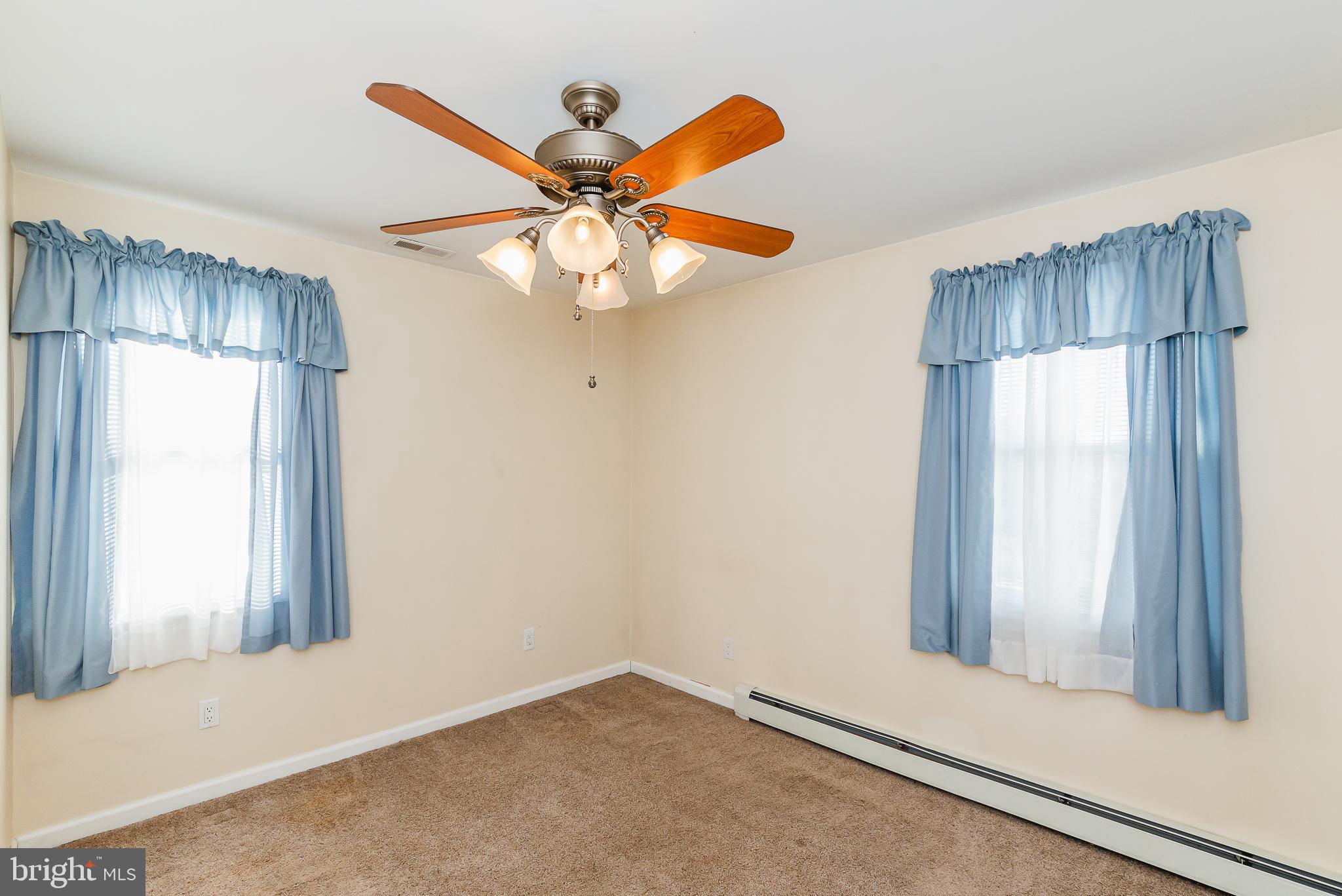 LYNCH POINT - Residential