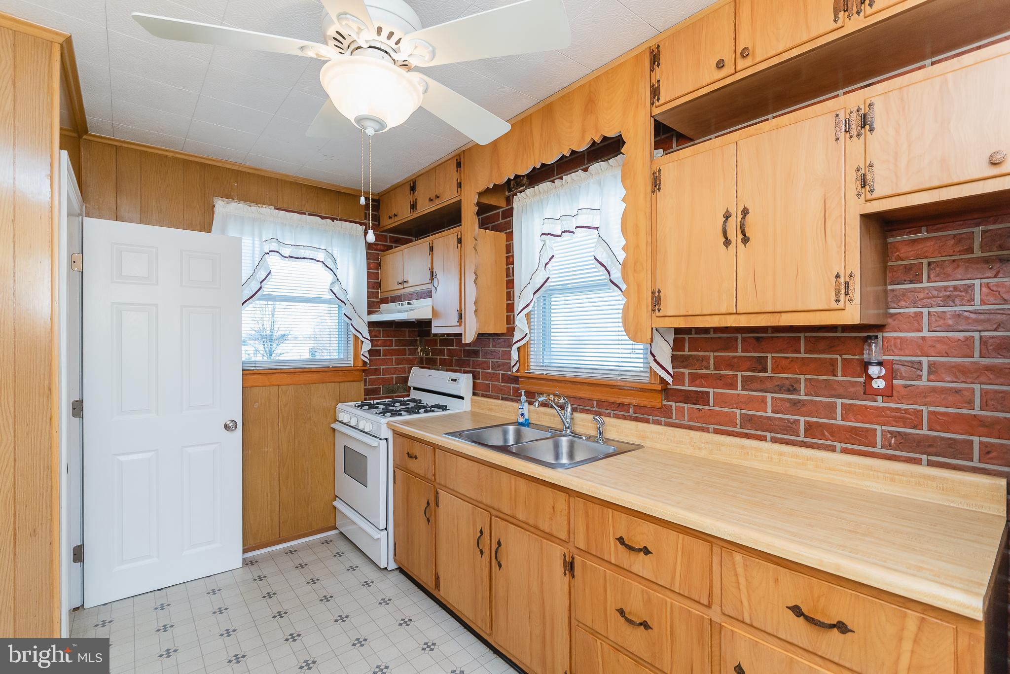 LYNCH POINT - Residential