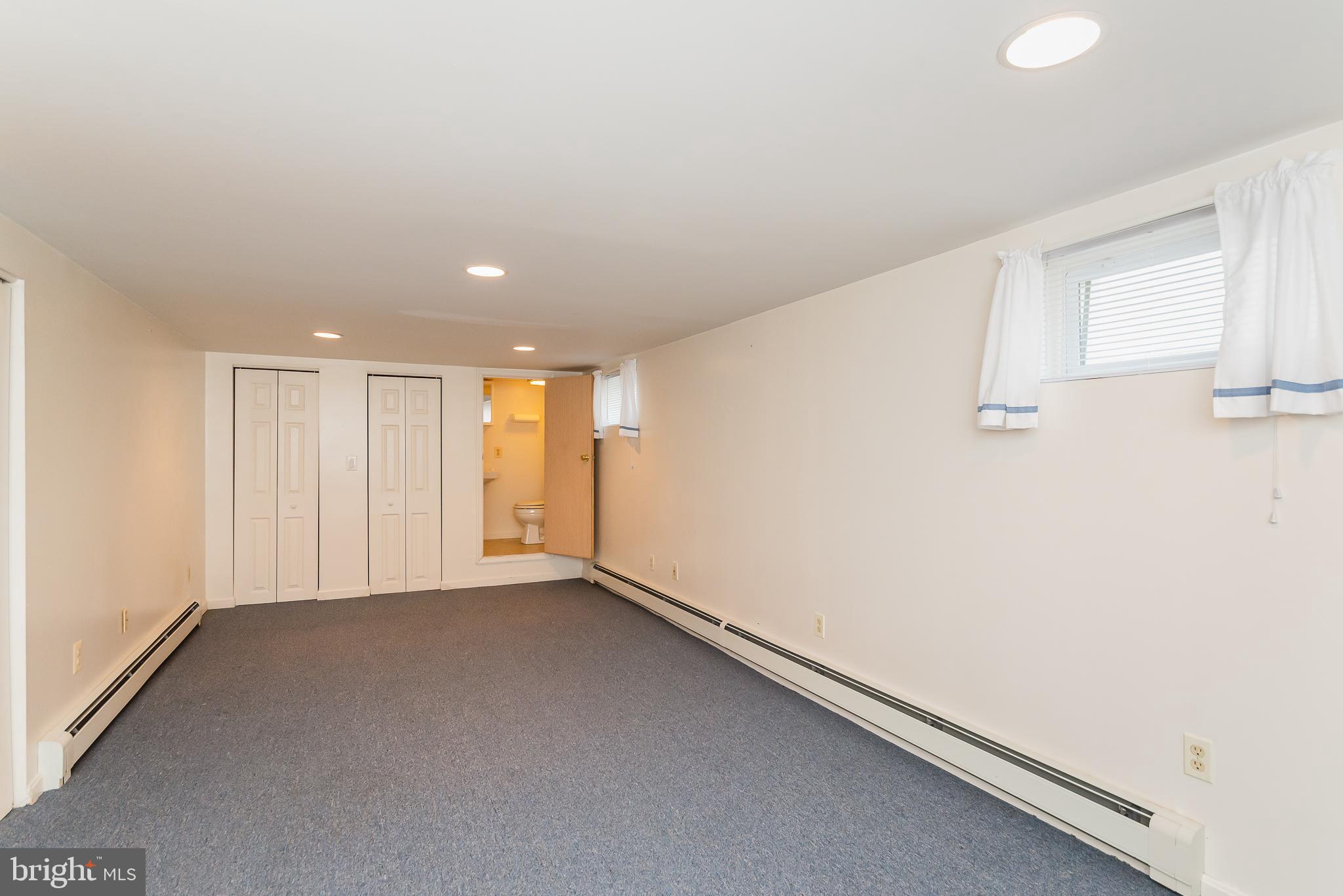 LYNCH POINT - Residential