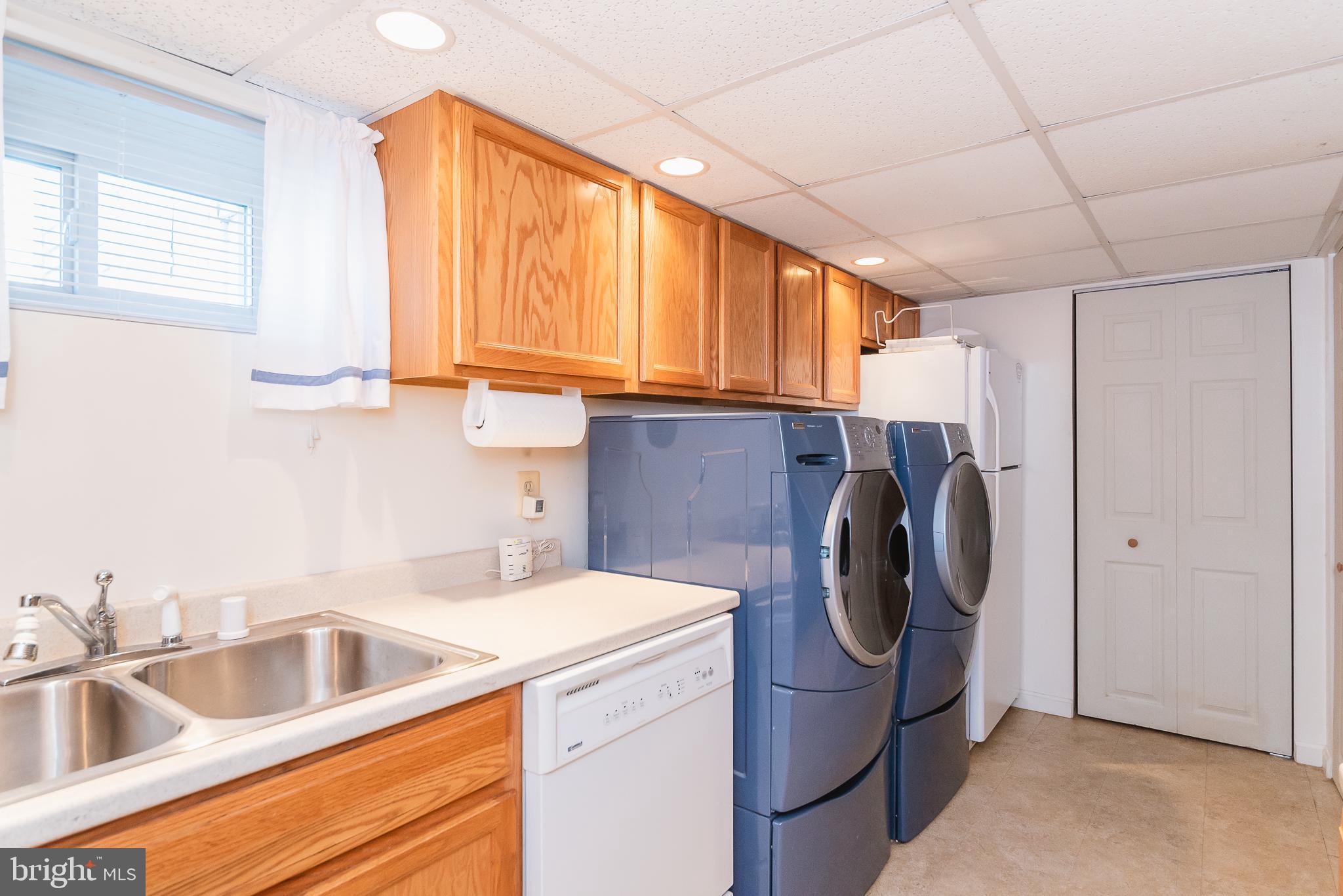 LYNCH POINT - Residential