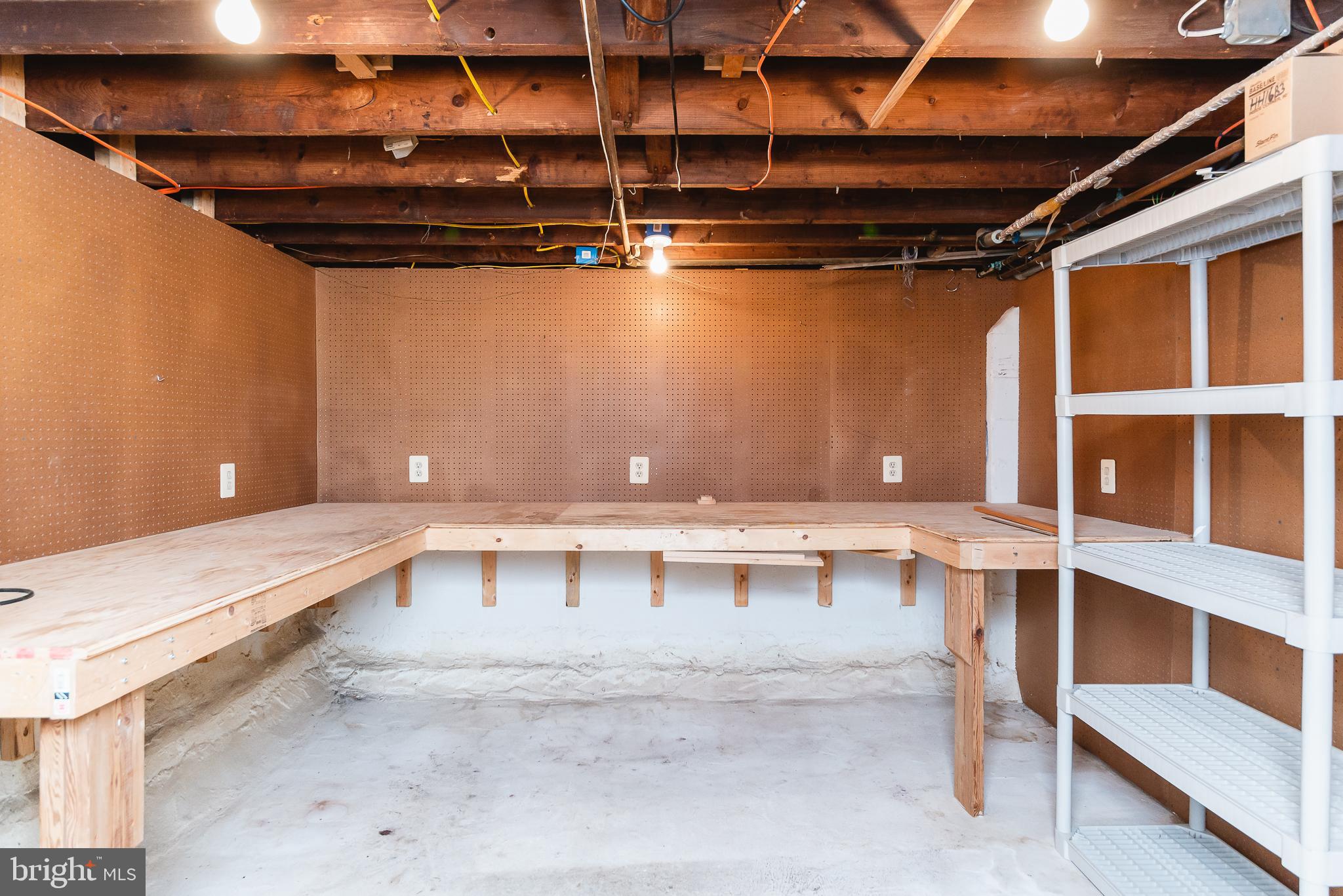 LYNCH POINT - Residential