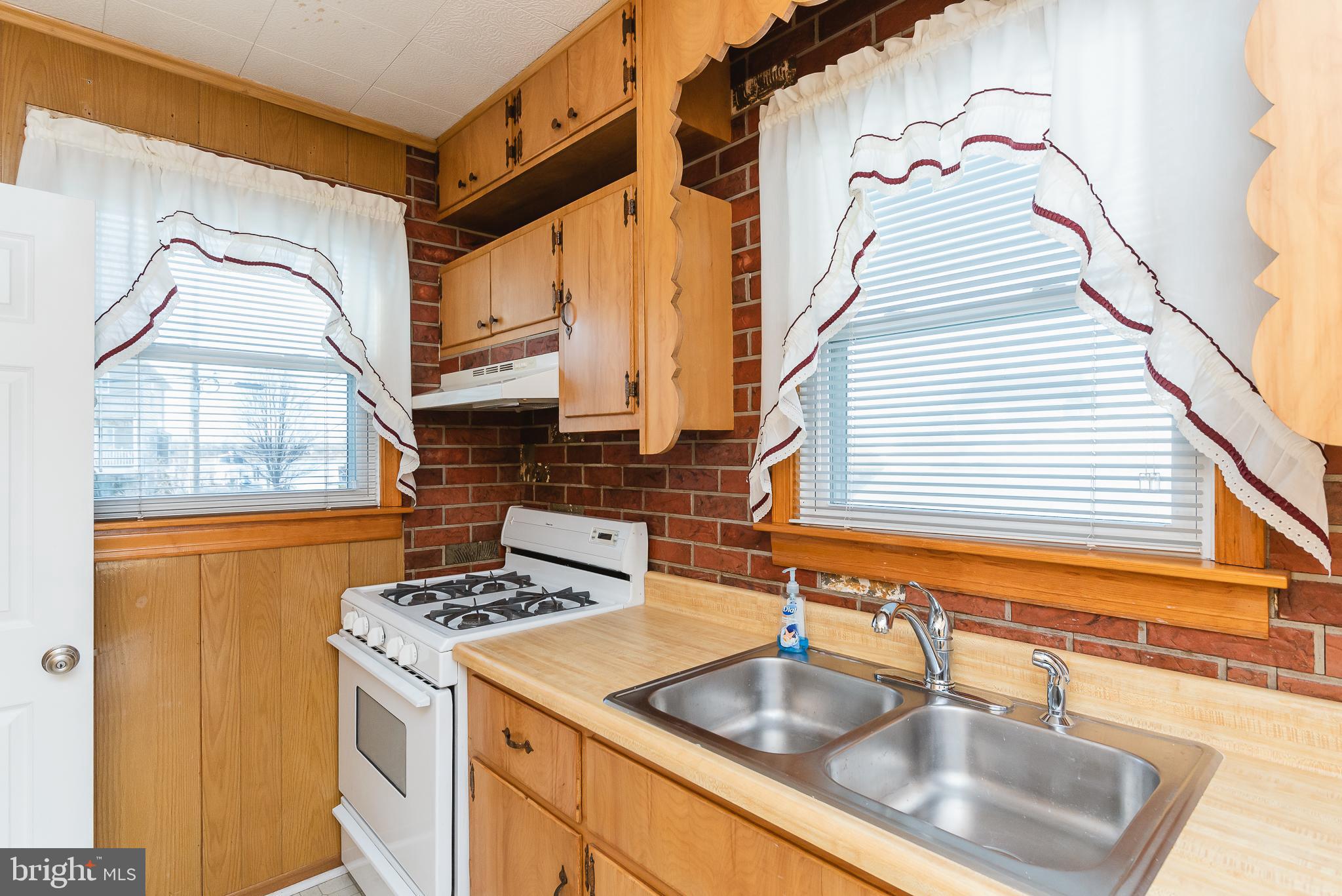 LYNCH POINT - Residential