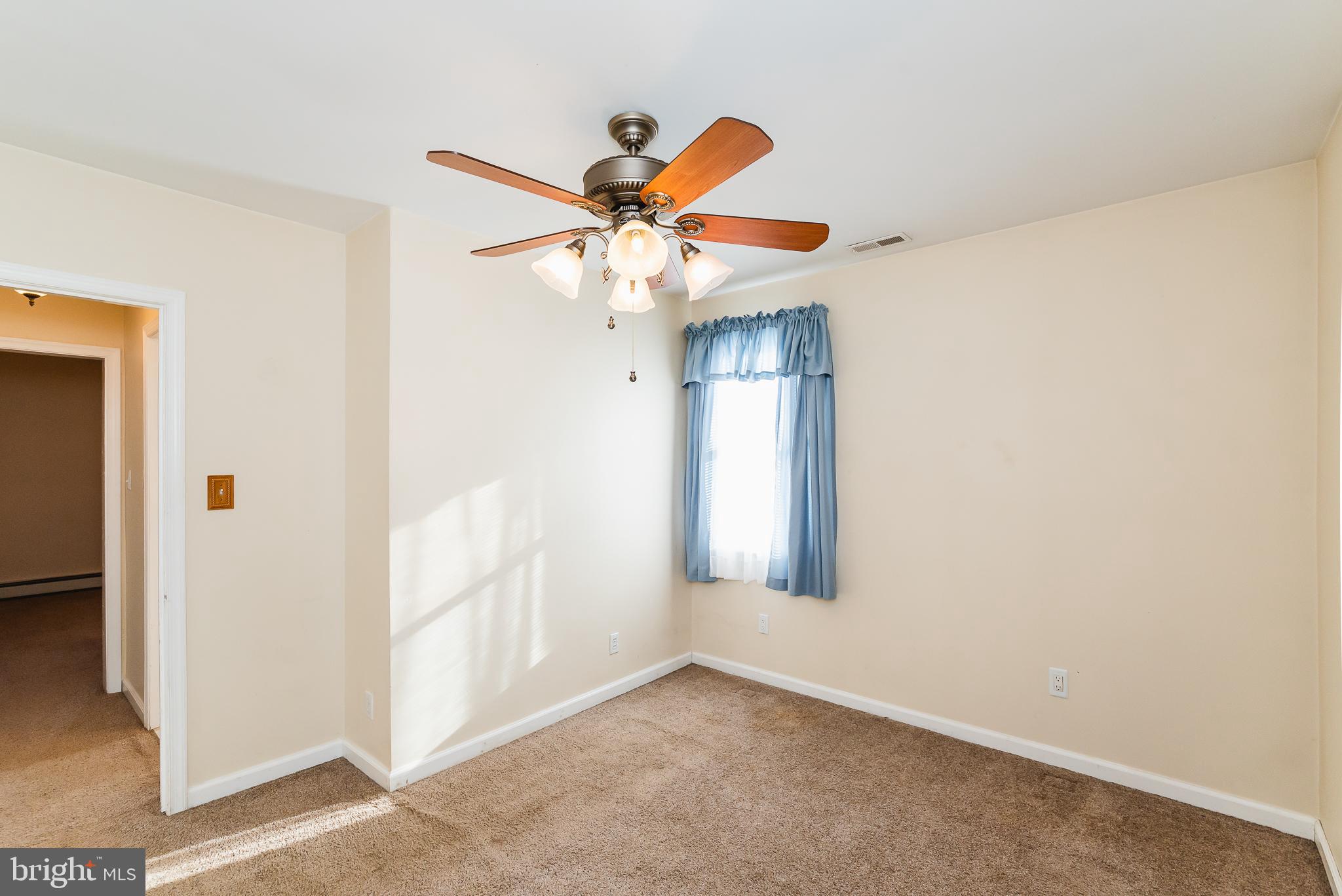 LYNCH POINT - Residential