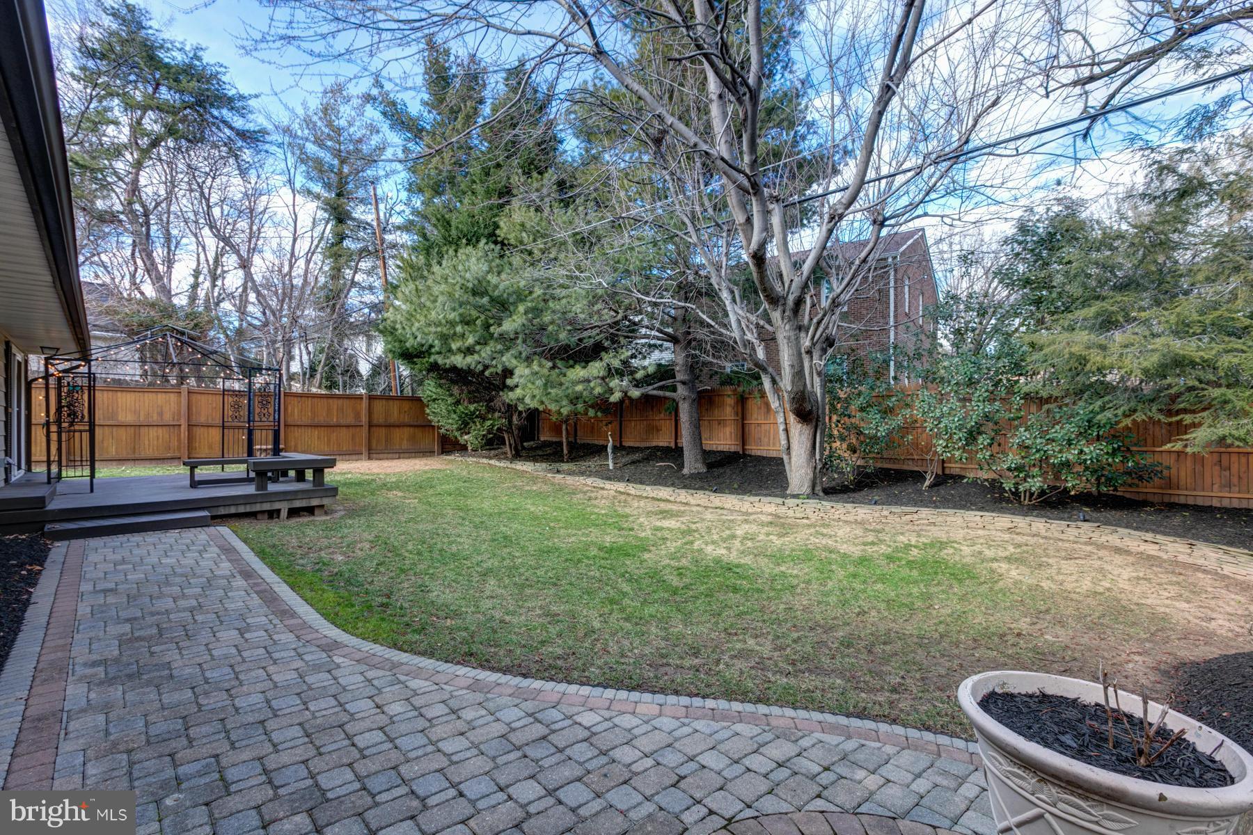 MUNSON HILL - Residential