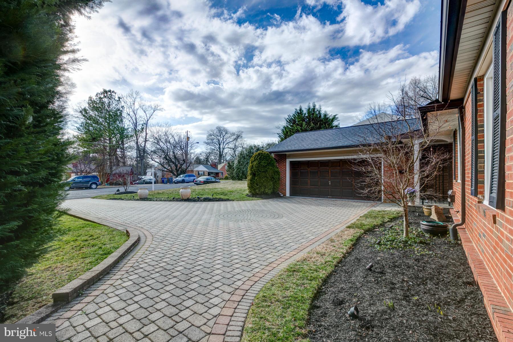 MUNSON HILL - Residential