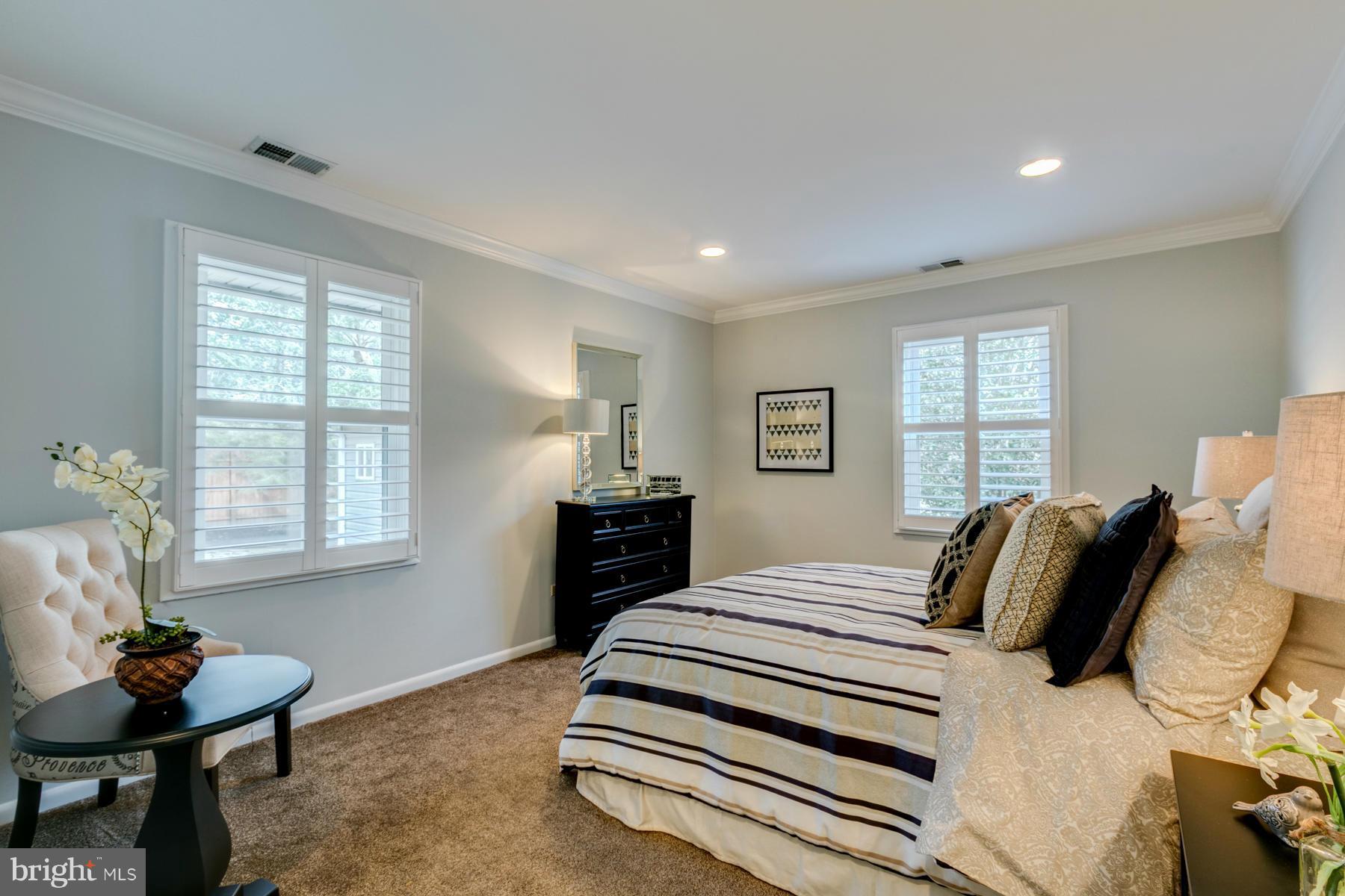 MUNSON HILL - Residential